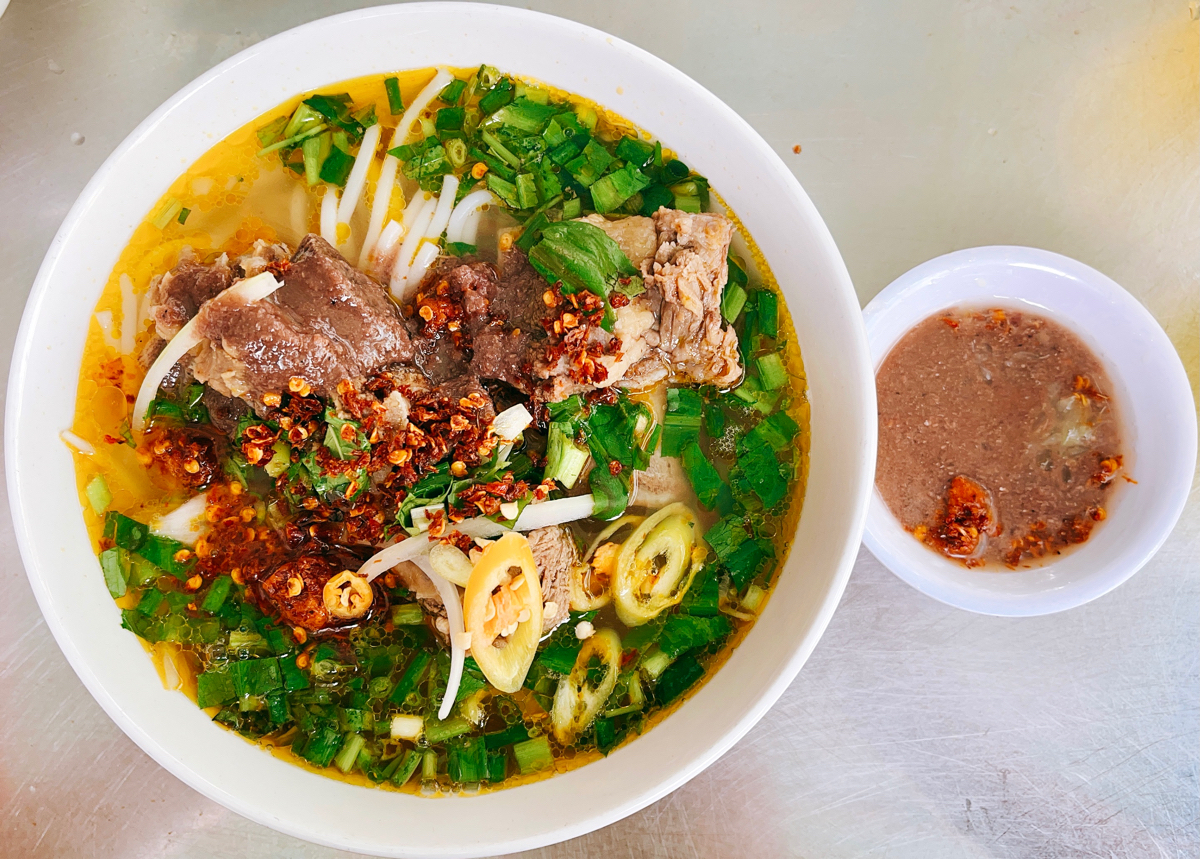 Bún bò Huệ