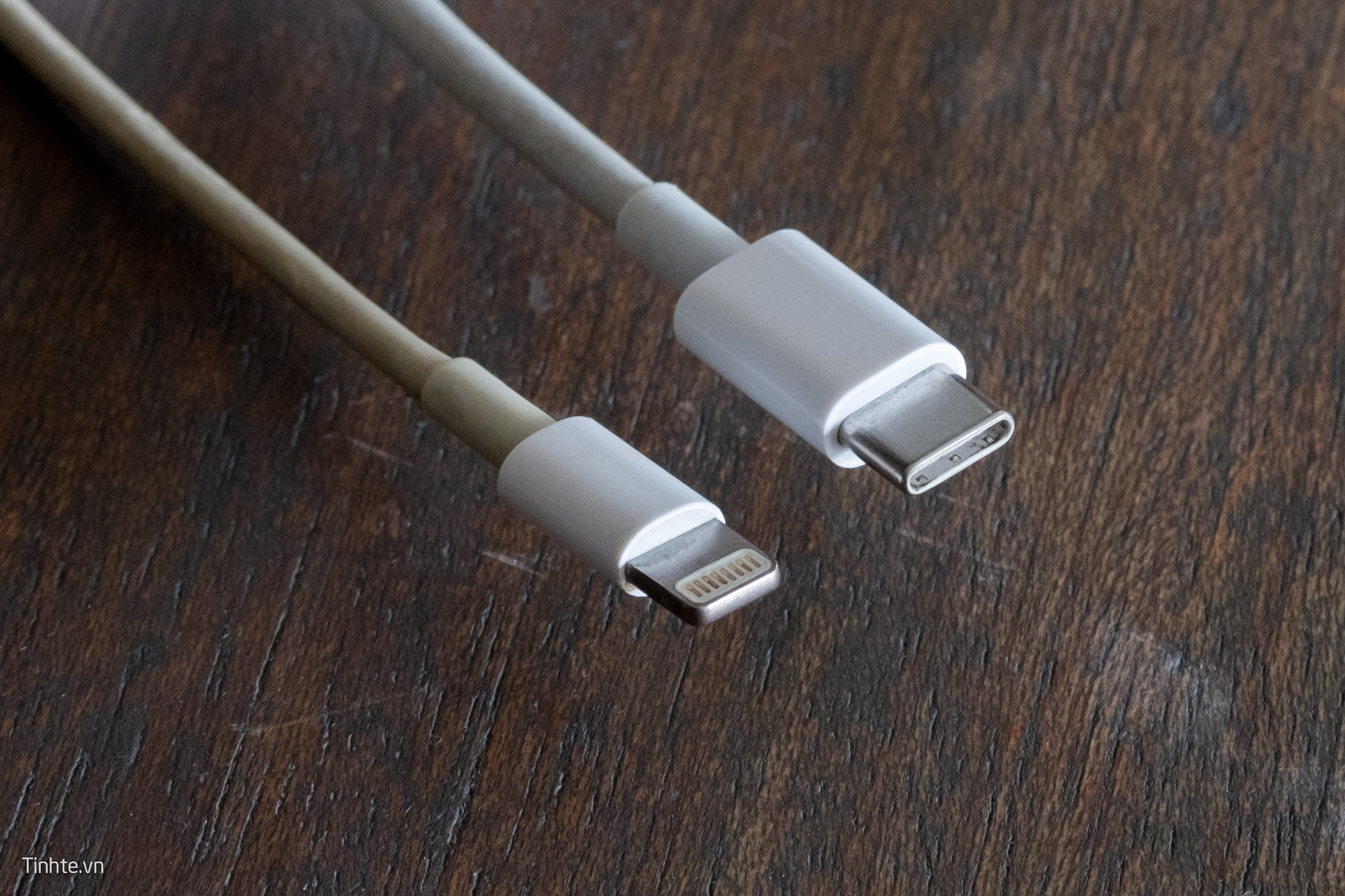 iPhone 15 được cho sẽ chuyển sang USB-C