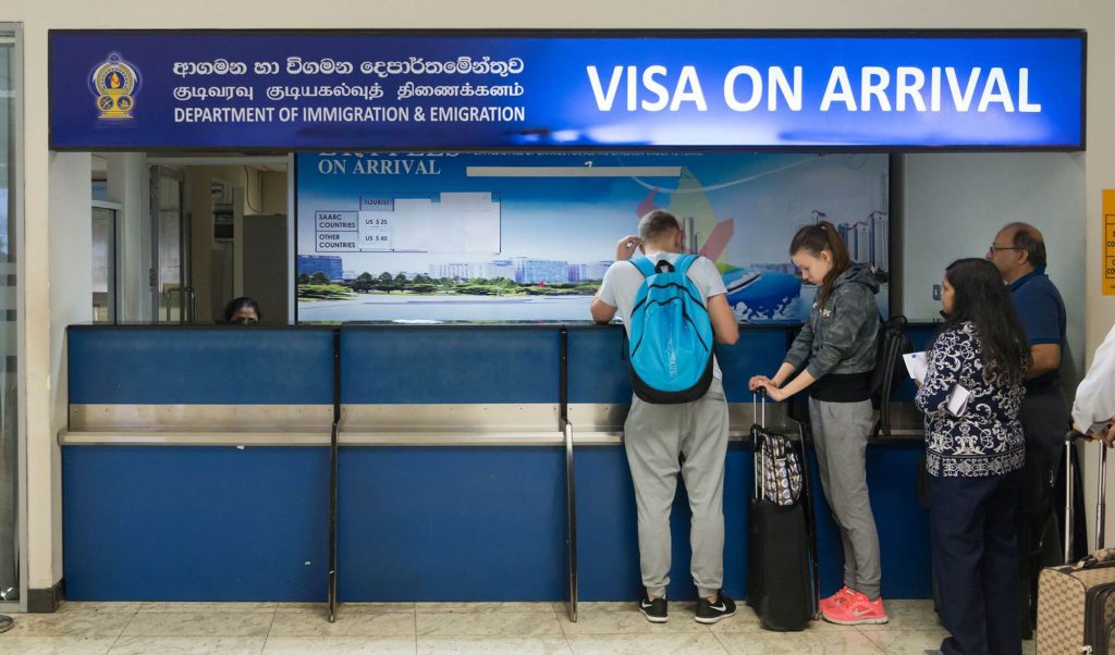 tinhte-visa-on-arrival.jpg
