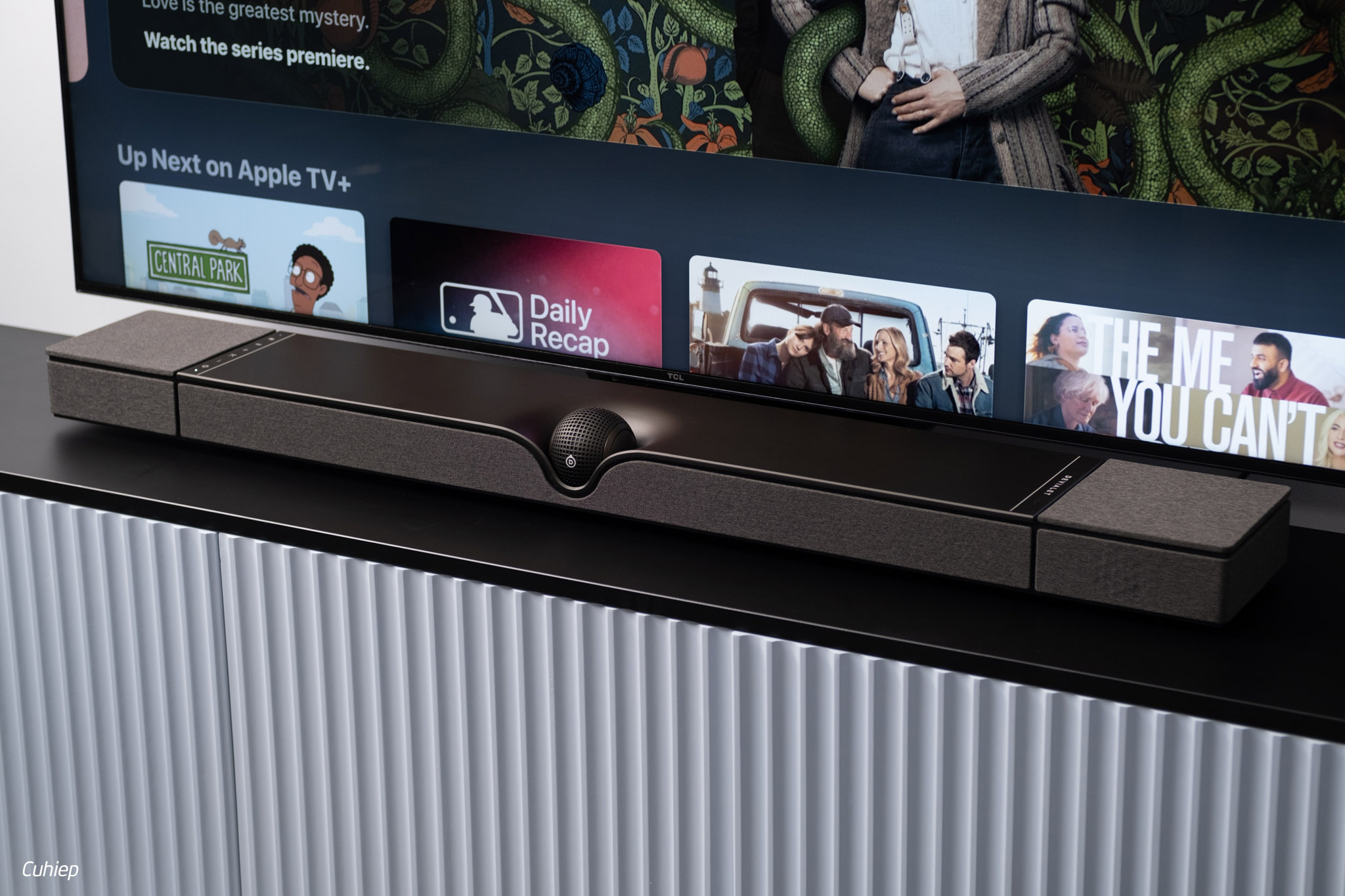 Trên tay Devialet Dione: soundbar xịn, phần cứng mạnh, đầy công nghệ, nghe nhạc và coi phim đều hay