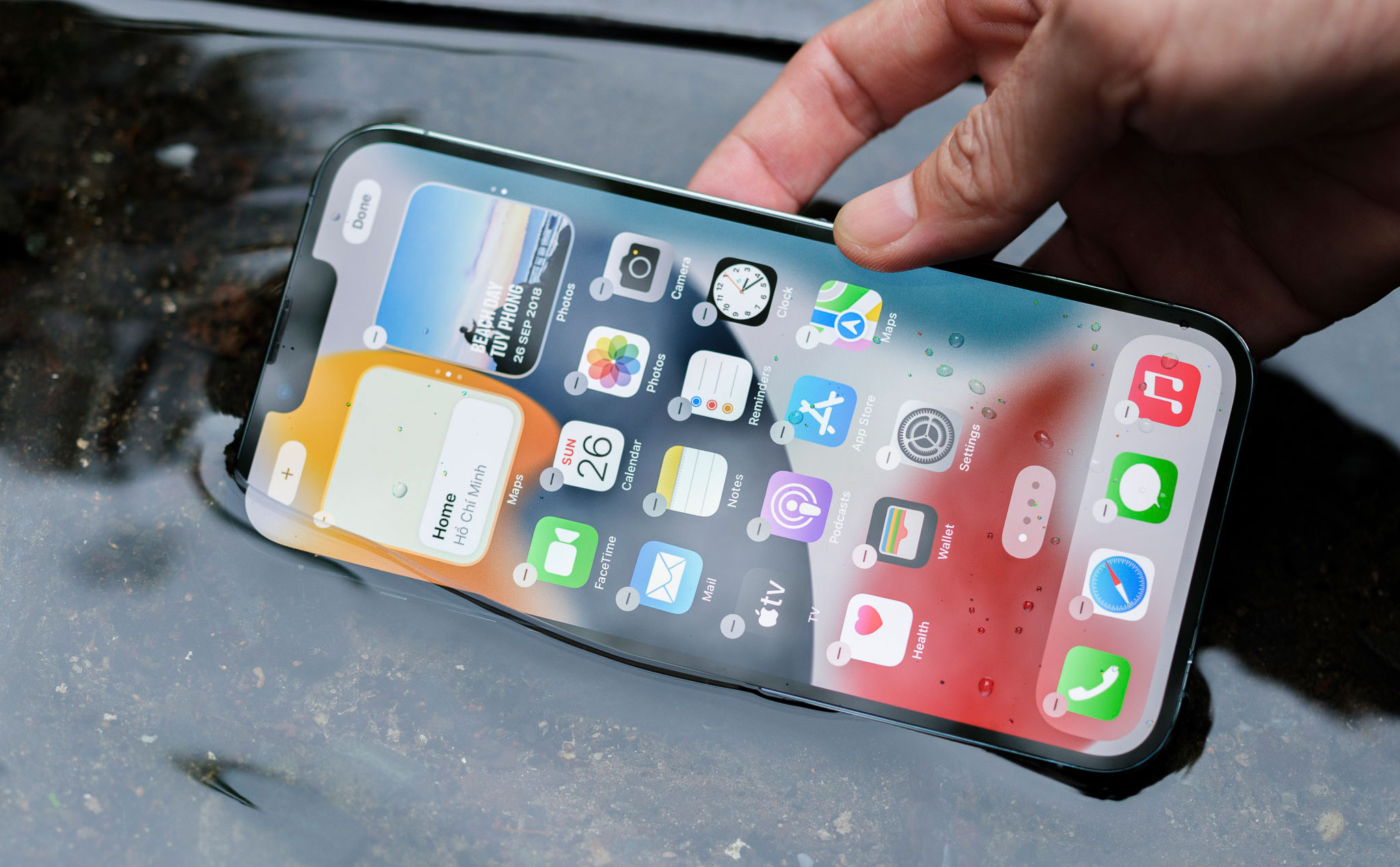 Có vẻ Apple đang muốn iPhone có thể chống nước tốt hơn, bền hơn