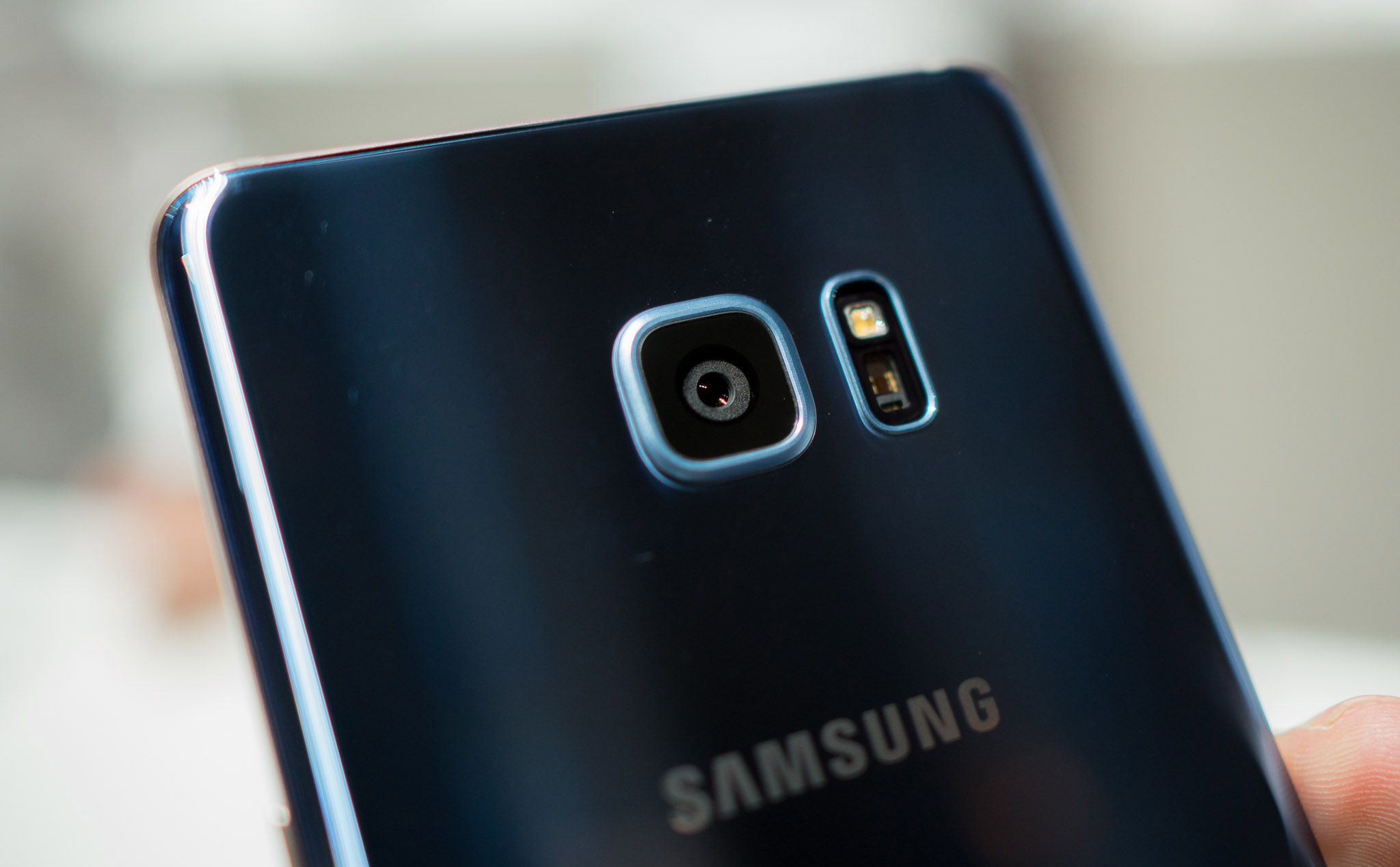 Nhìn lại Galaxy Note 7, chiếc máy thay đổi hoàn toàn cách Samsung thiết kế smartphone