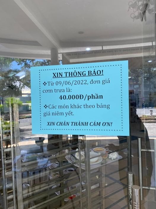 1 lít xăng gần = 1 phần cơm. Cũng cân bằng mà hehe