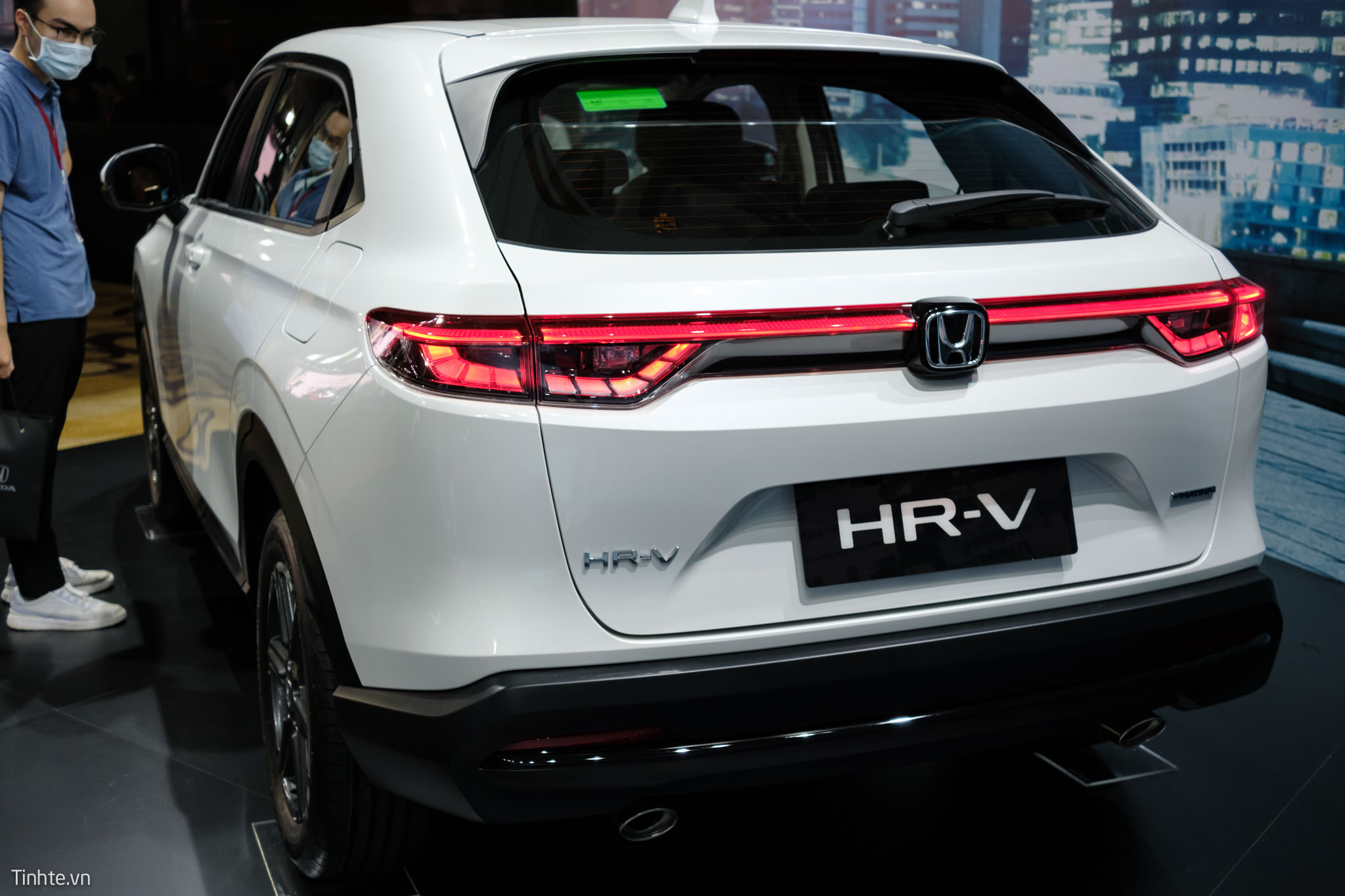 trên_tay_honda_hrv_2022_hoàn_toàn_mới_xe_tinhte-27.jpg