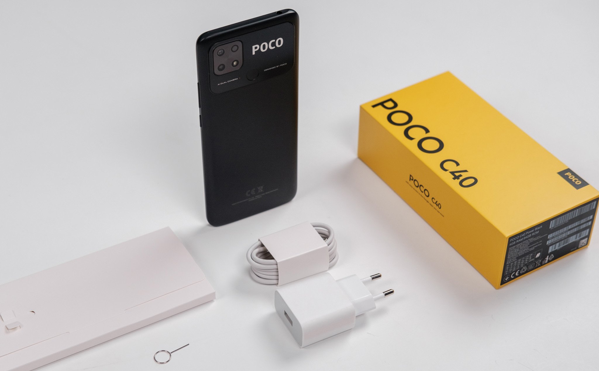 Trên tay POCO C40: smartphone có pin 6000 mAh, màn hình lớn 6.71", giá 3 triệu đồng