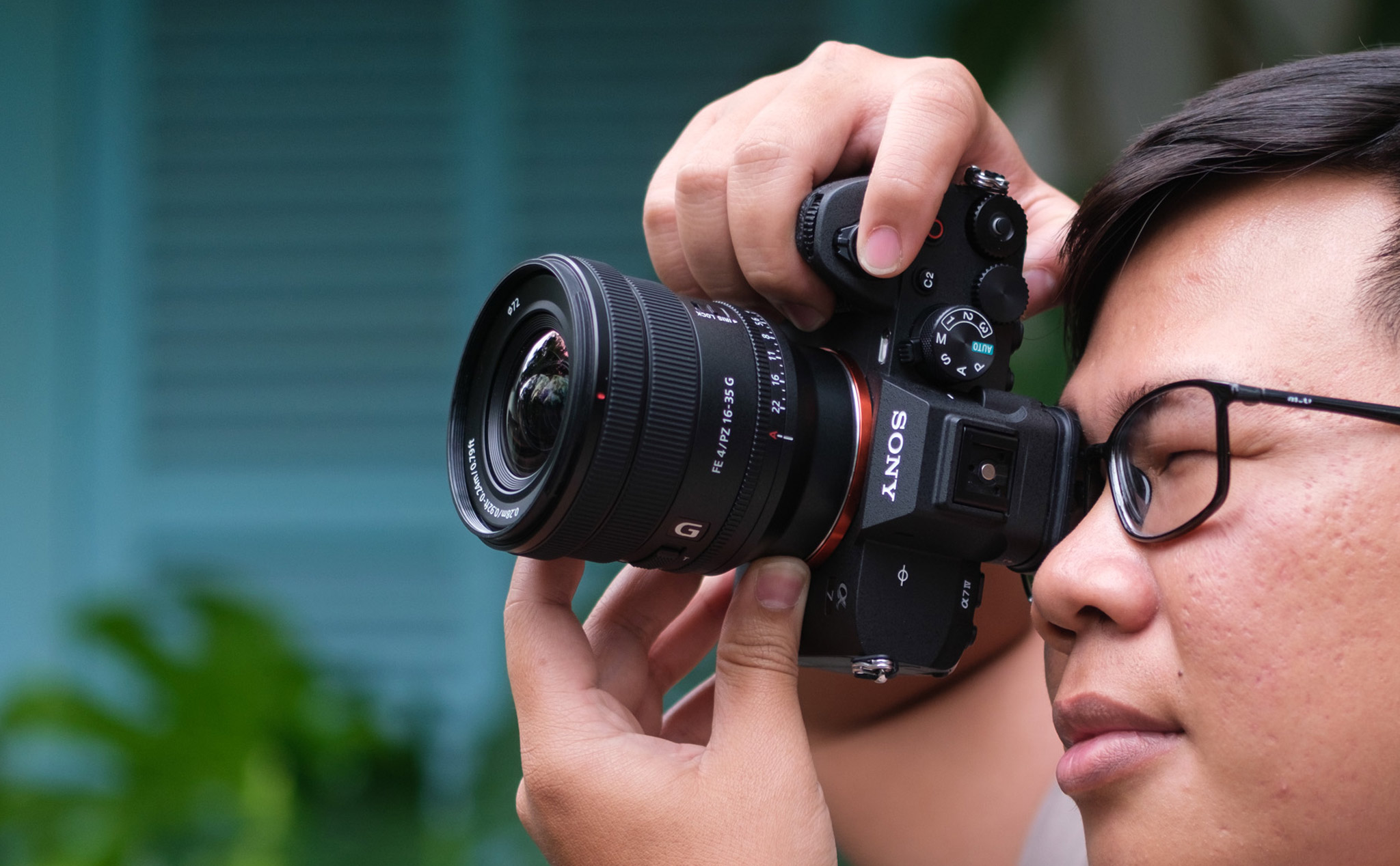 Trải nghiệm ống kính Sony FE PZ 16-35mm F4 G - ống kính mà mọi videographer nên có