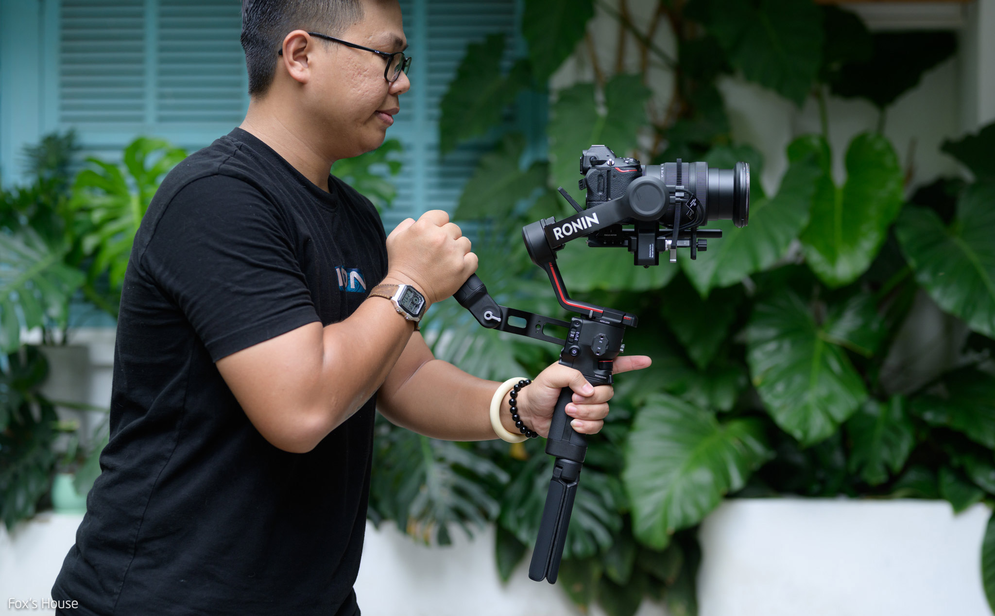 Trải nghiệm DJI RS 3 Combo: thông minh, cân bằng tốt, thay đổi nhỏ, khác biệt lớn