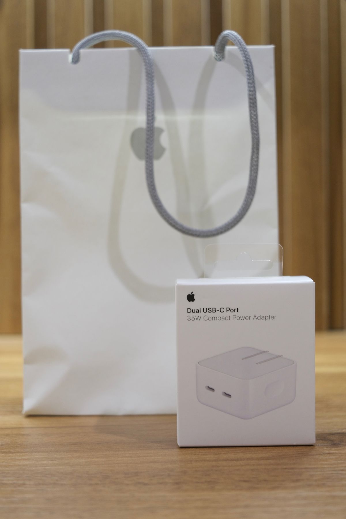 Review cục sạc dual USB-C Apple:...