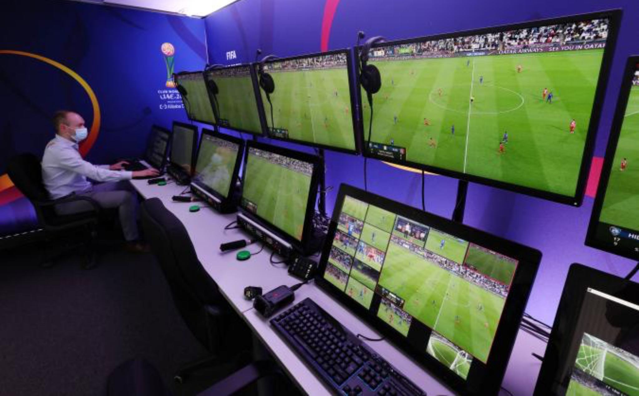 World Cup 2022 sẽ áp dụng phiên bản cập nhật VAR với công nghệ xác định việt vị bán tự động mới