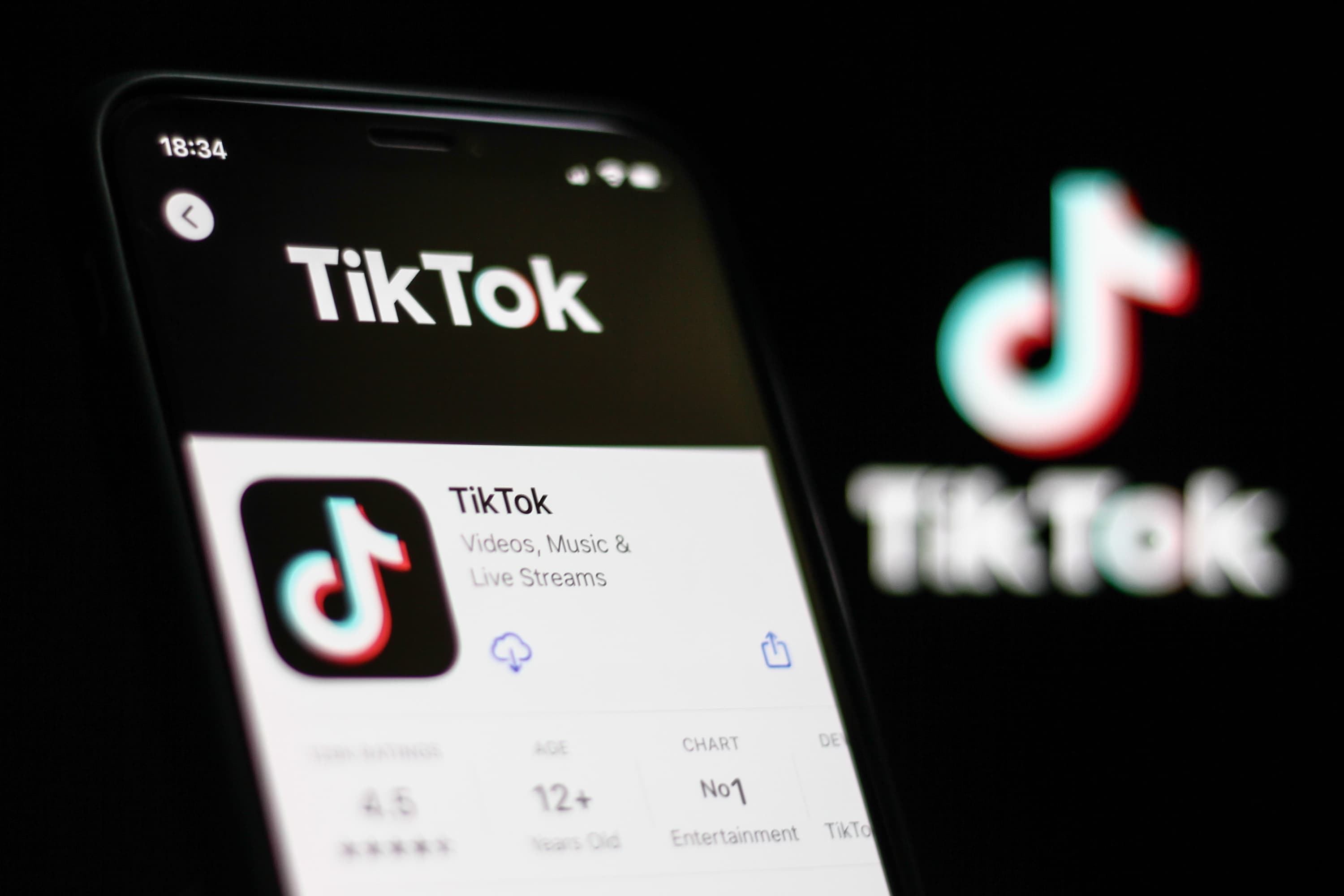 TikTok thừa nhận truy xuất được một phần dữ liệu người dùng Mỹ, hứa tìm cách giới hạn