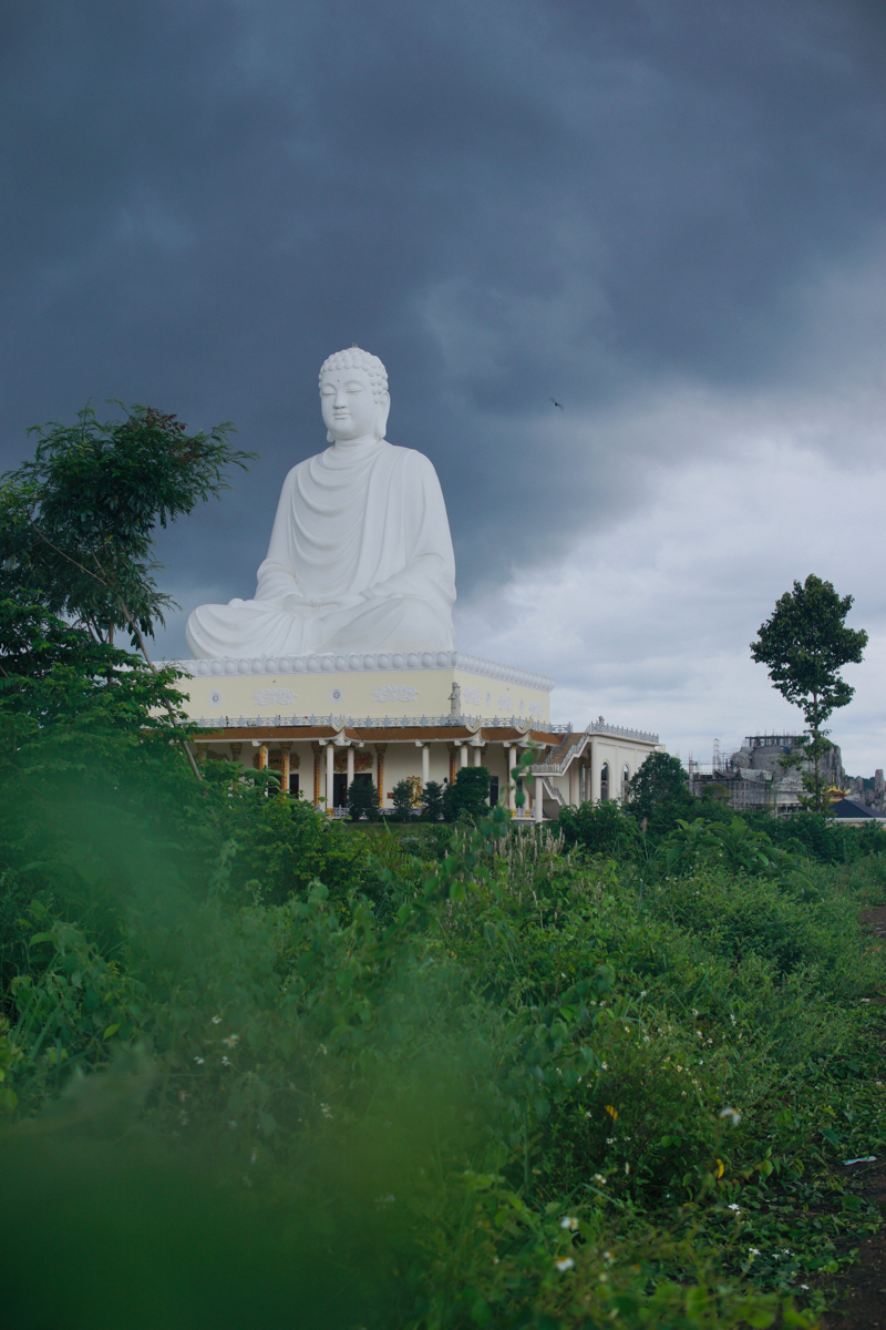 Tượng phật gần Lộc Ninh, Bình Phước