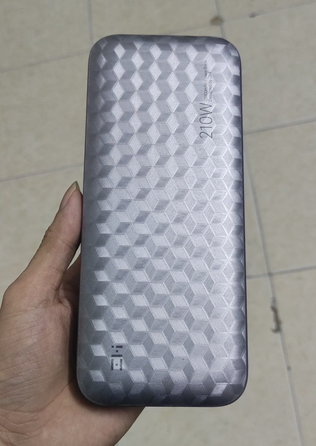 Trên tay sạc dự phòng zmi (xiaomi)  công suất khủng 210w 25000mah