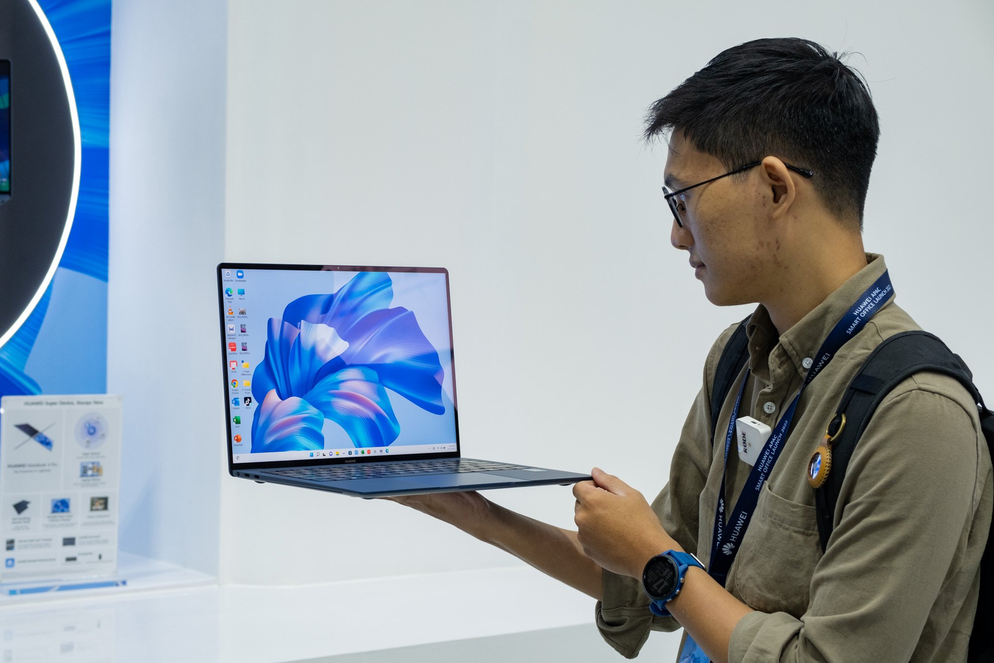Trên tay MateBook X Pro 2022: xứng đáng là một chiếc ultrabook cao cấp nhất của Huawei