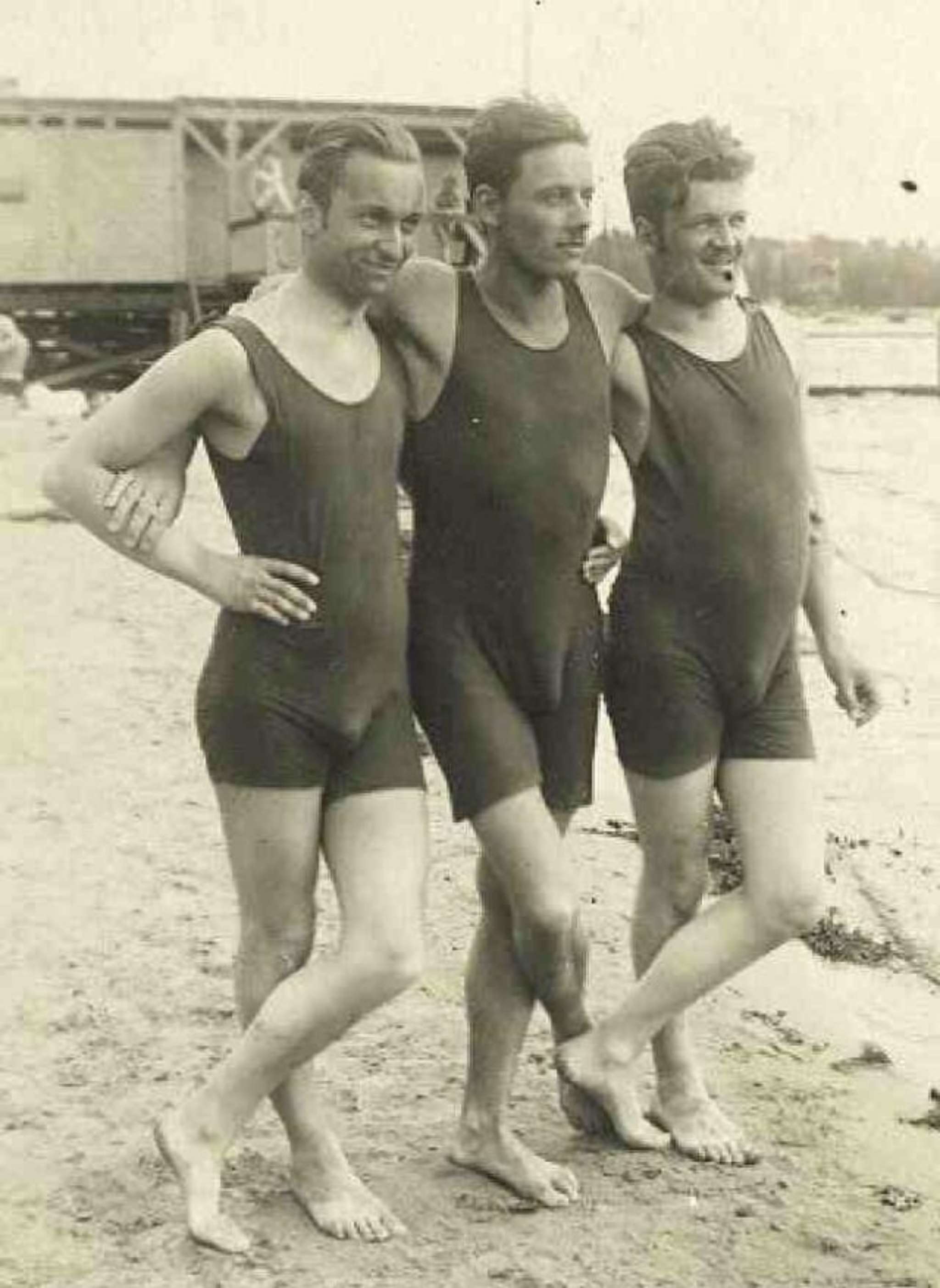 Мужской купальный костюм 20 века