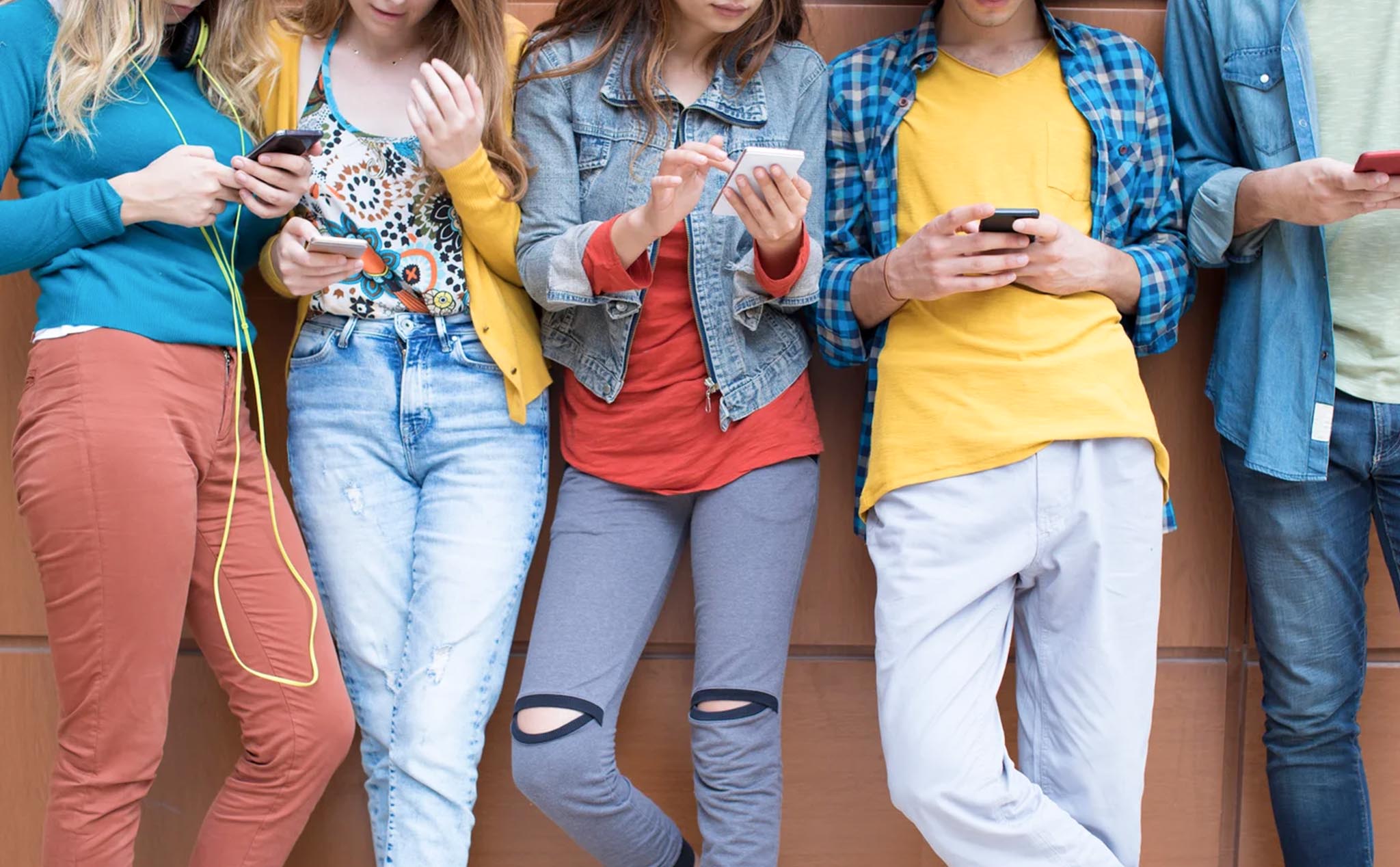 Thanh thiếu niên ngày càng ít dùng Facebook, nghiên cứu cho thấy