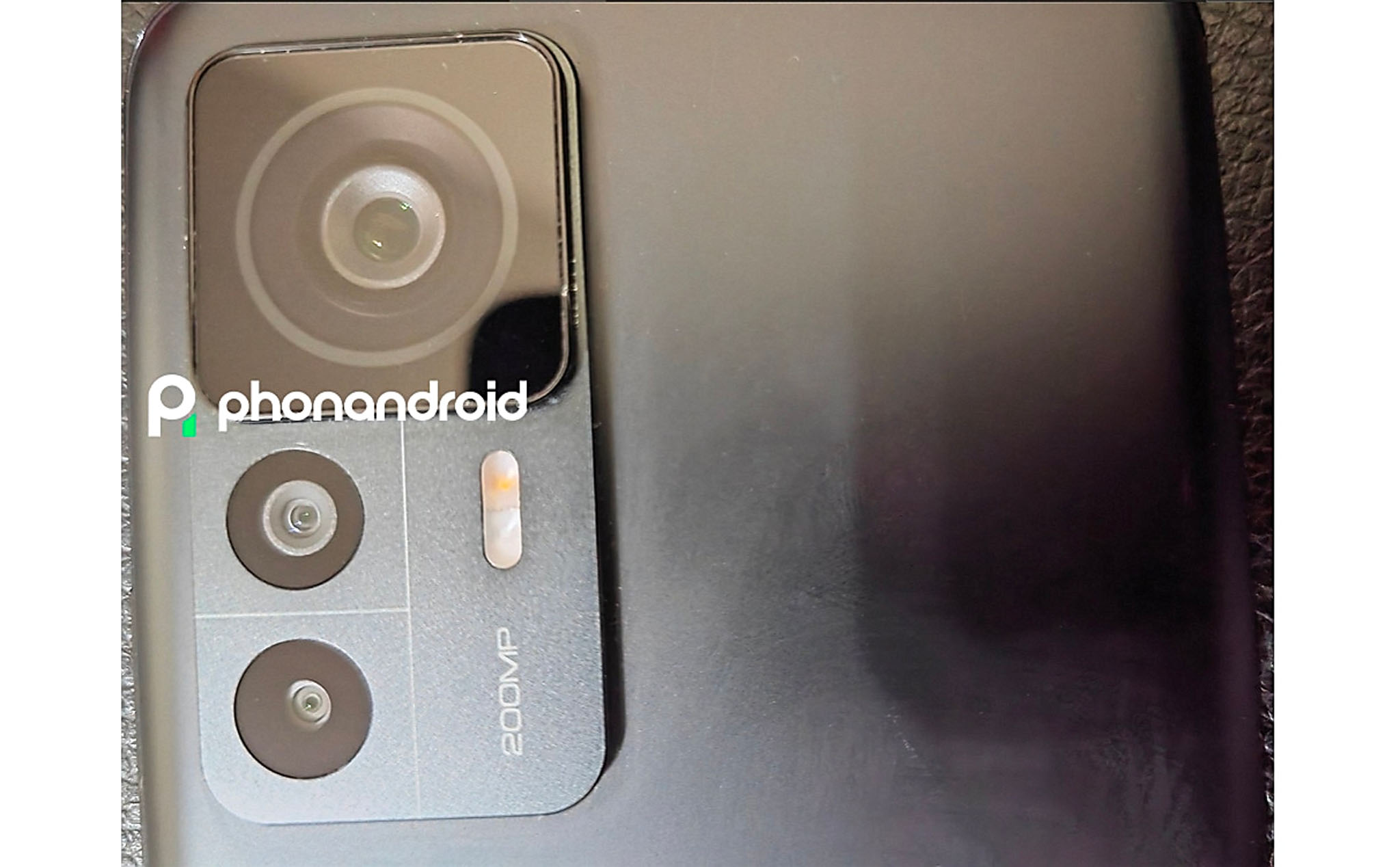 Đây là cụm camera sau của Xiaomi 12T Pro?