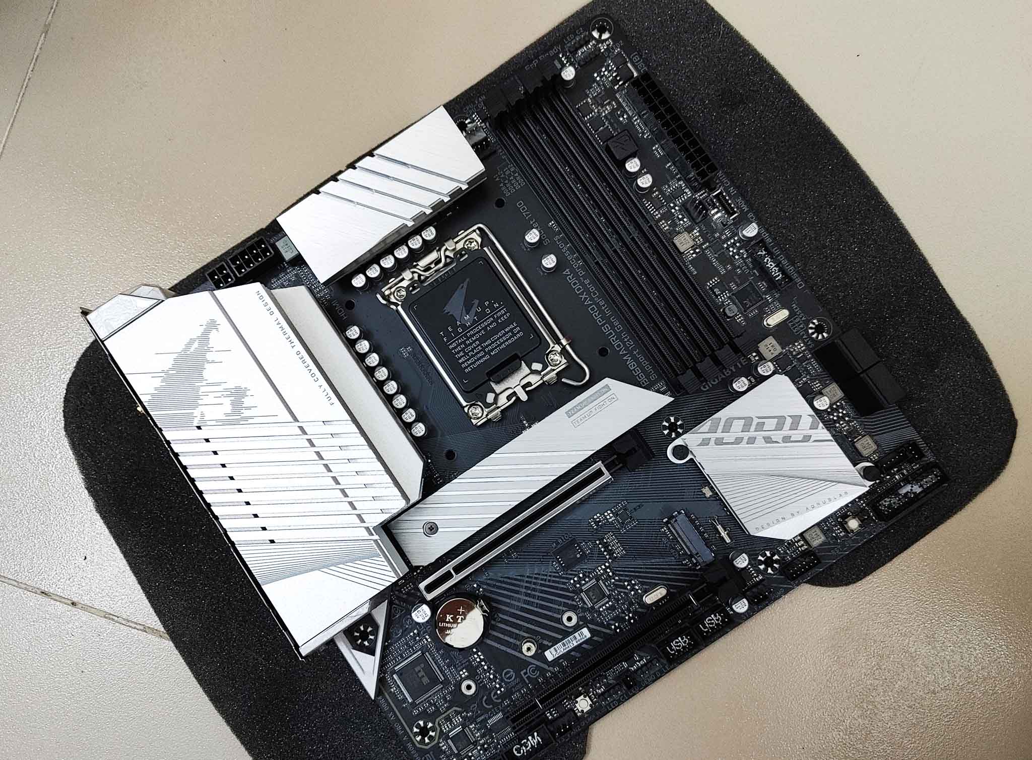 018 B660M AORUS Pro.jpg