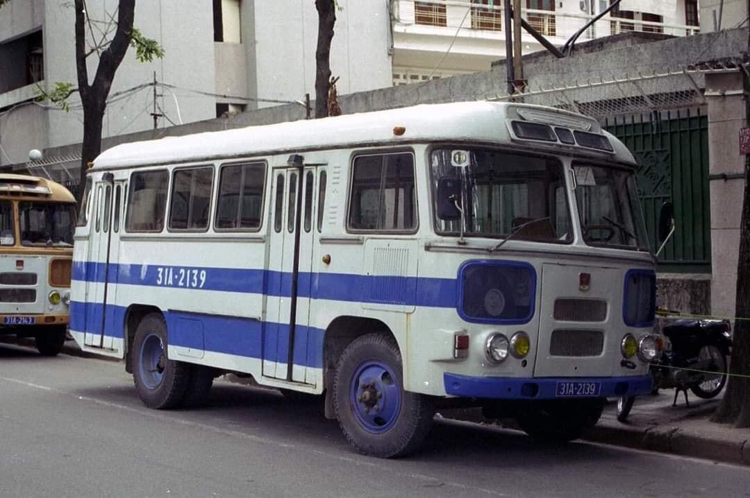 Kỷ niệm 1 thời với dàn xe bus hơm thể nào lãng quên (st)