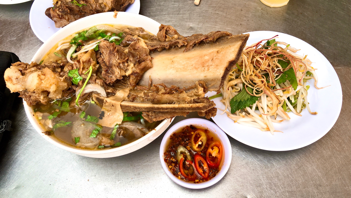 Bún bò Huế xí quách