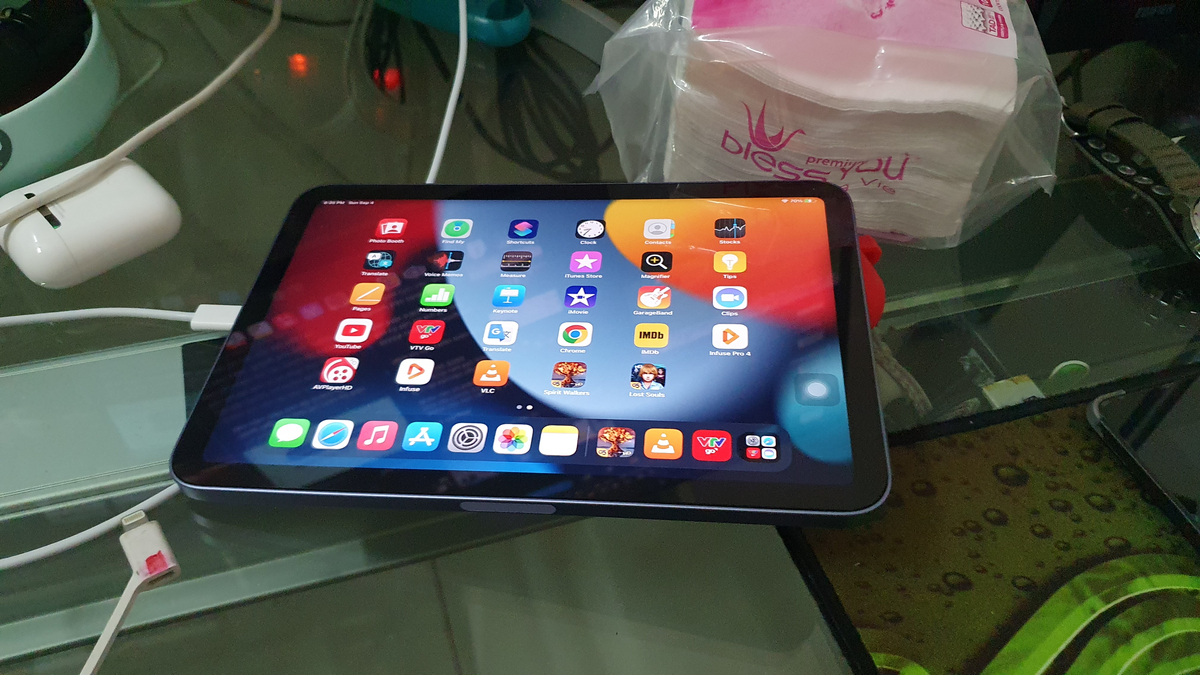 Các ifan luôn cho rằng tablet thì iPad luôn thượng đẳng và android là phế phẩm. Nhưng với mình...