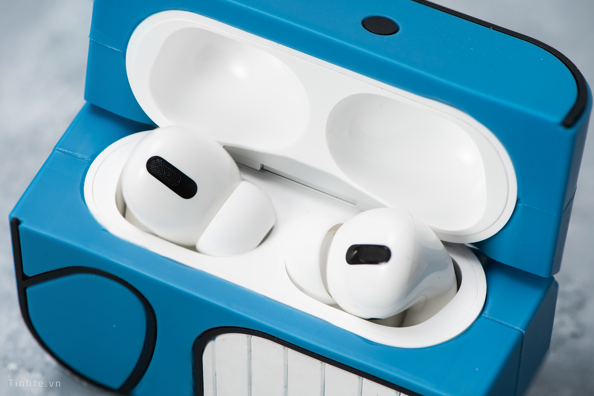 4837086_case-airpods-pro-tinhte-2.jpg