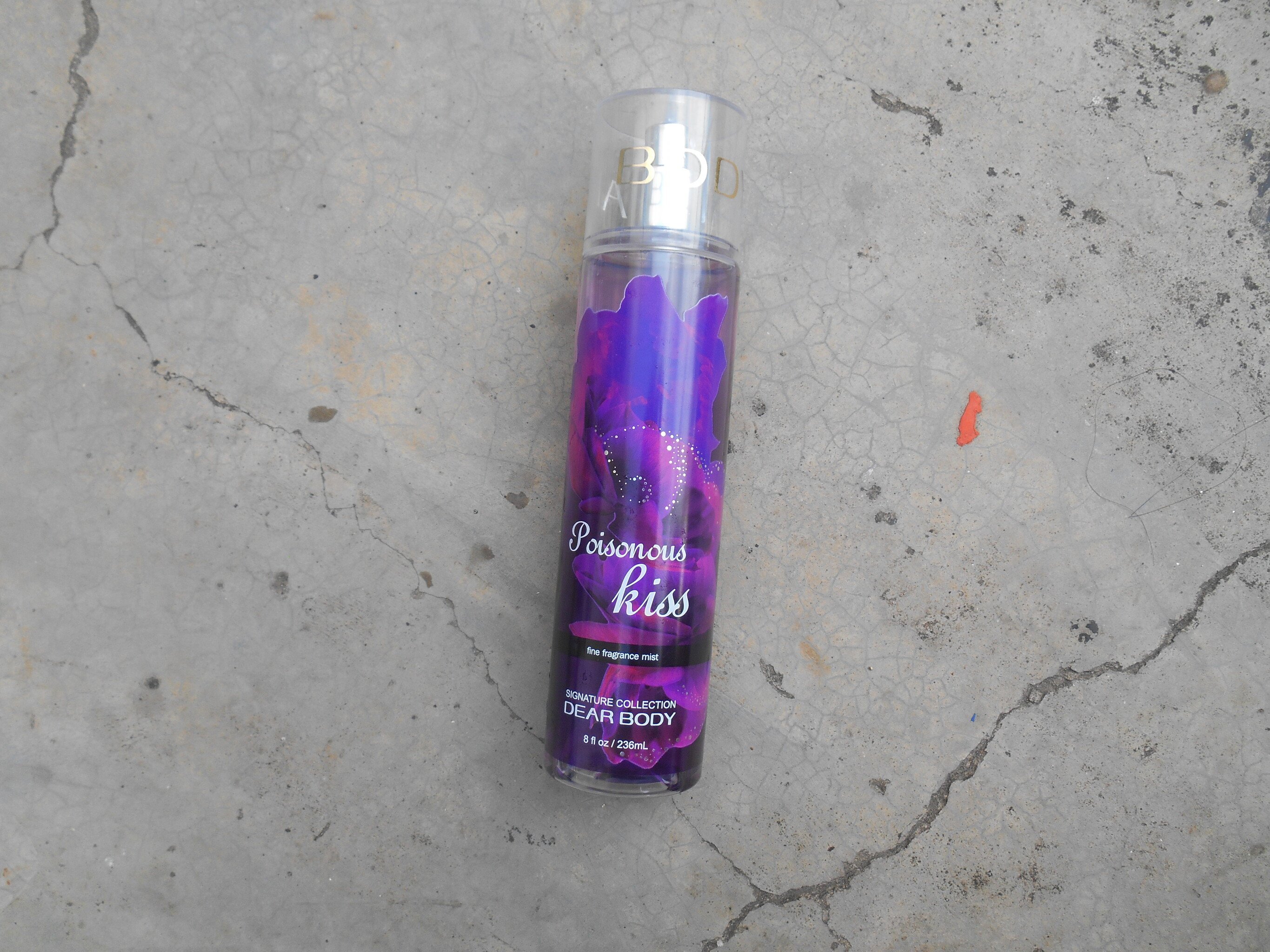 Một bài đăng ngát hương!
Poisonous Kiss Fine Fragance Body Mist 236ml