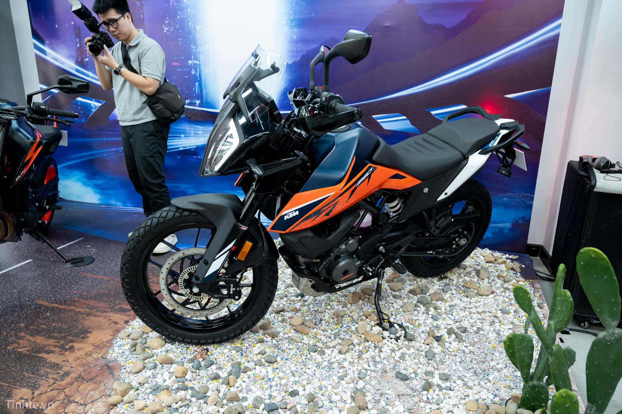 KTM-Duke-890-R-ADV-390-tinhte--05.jpg