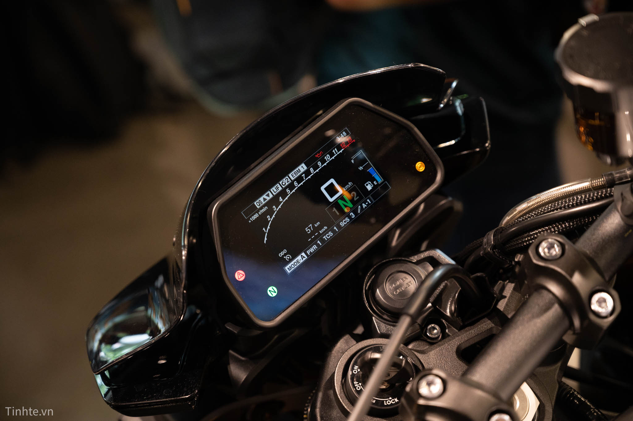 Yamaha-mt-10-2022-ra-mat--11.jpg