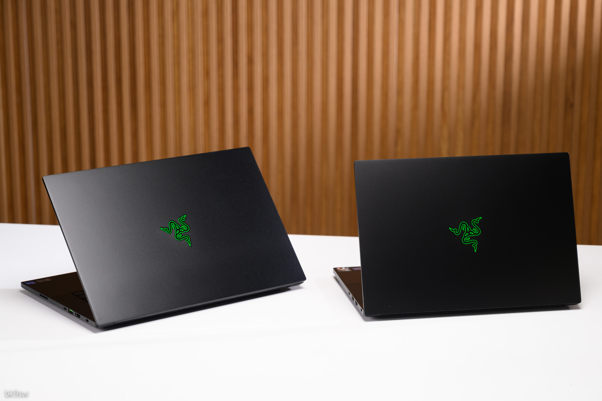 tinhte razer blade 2022 (3).jpg