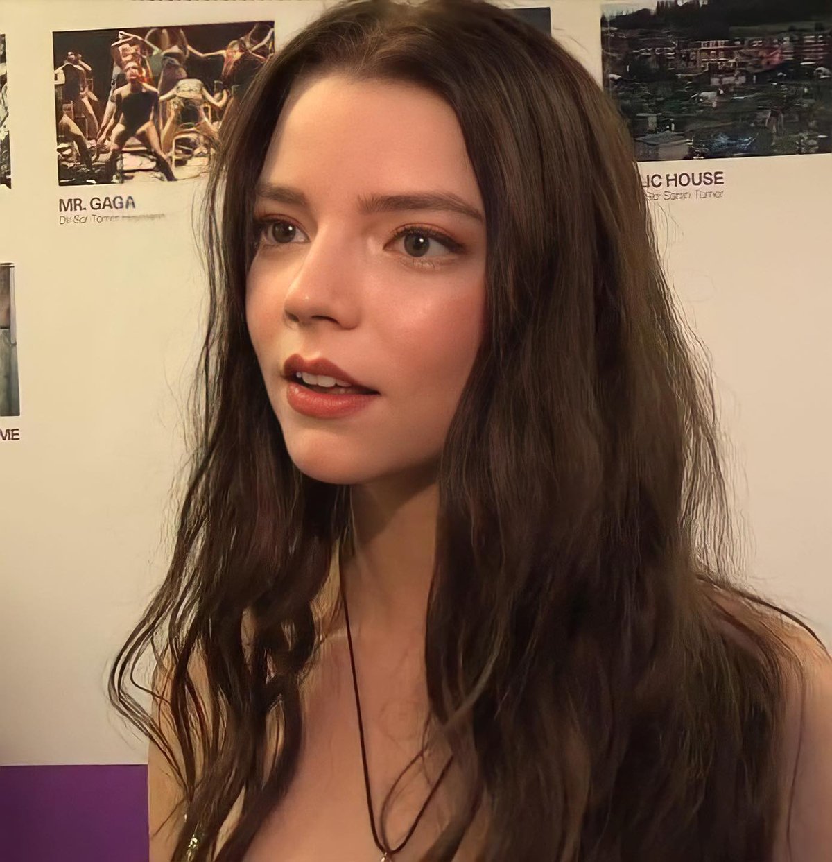 "Nữ hoàng cờ vua" Anya Taylor-Joy