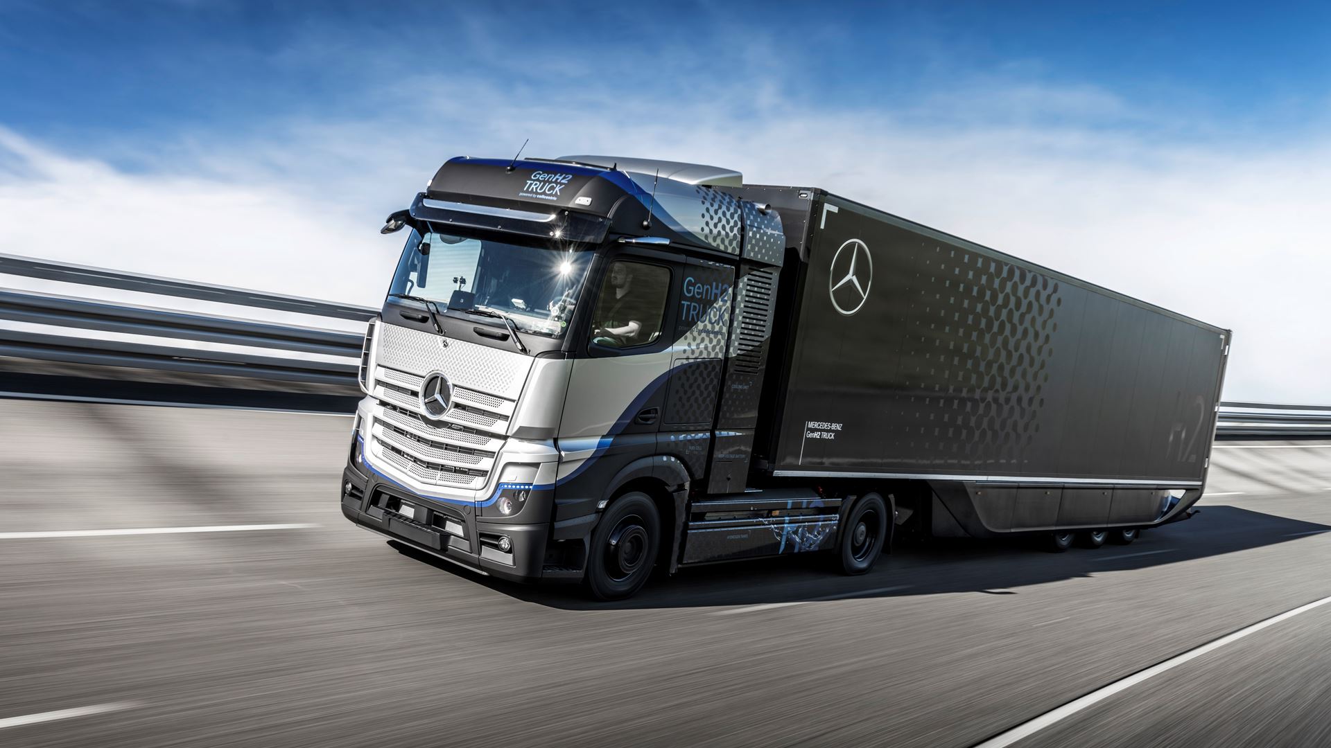 Daimler Truck bắt đầu sản xuất xe tải mang thương hiệu Mercedes tại Trung Quốc
