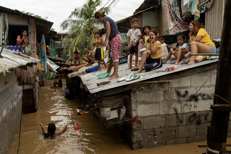 Hình ảnh Philippines sau khi bão Noru đi qua