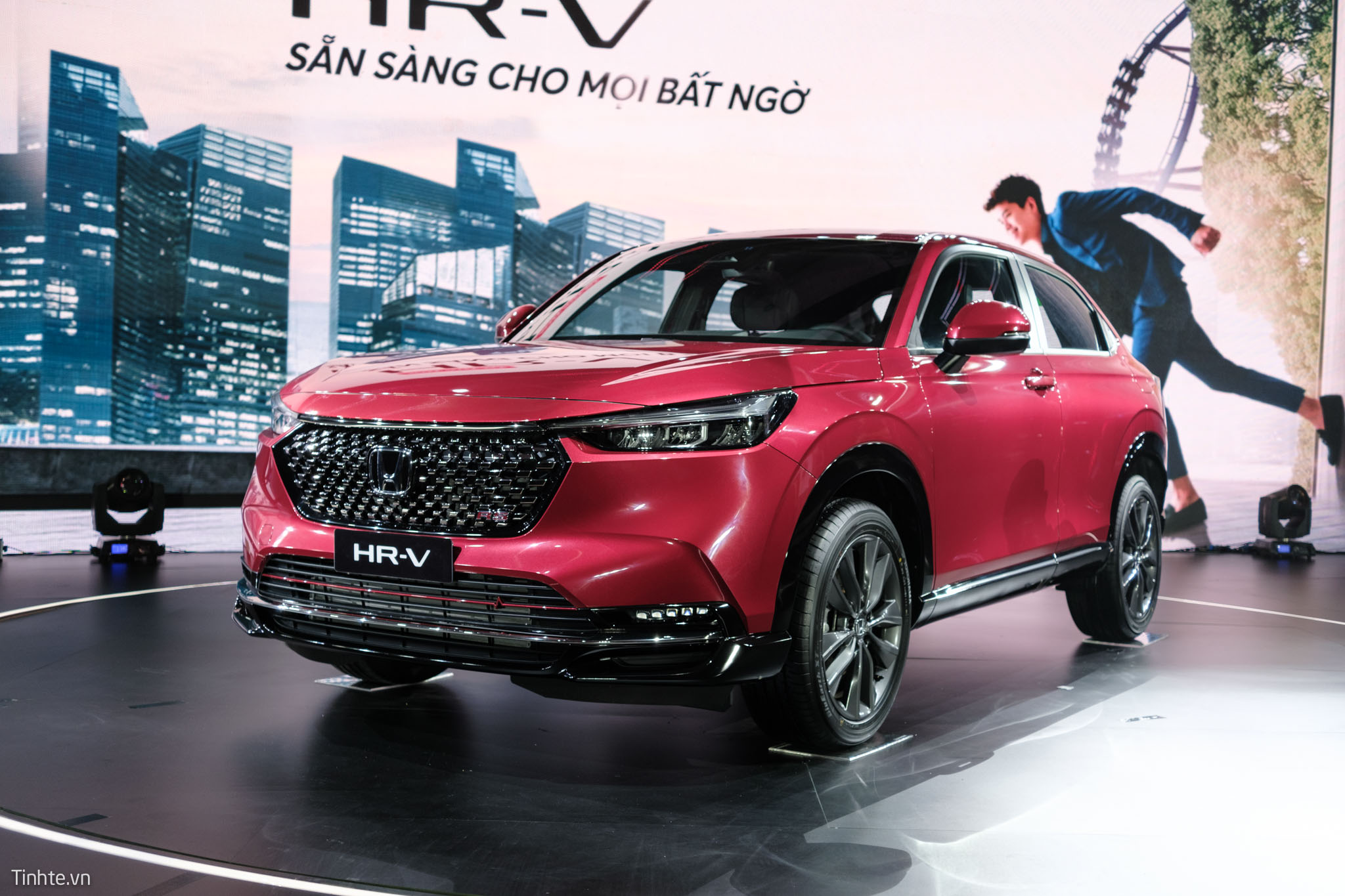 Honda Việt Nam triệu hồi HR-V và Civic 2022 để thay thế khung đệm ghế lái