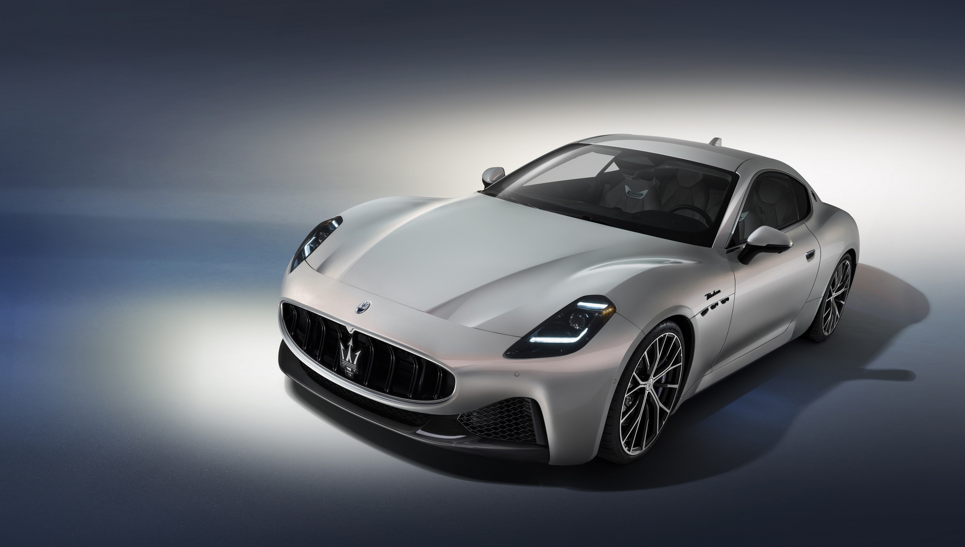 Maserati-GranTurismo-Modena-1.jpg