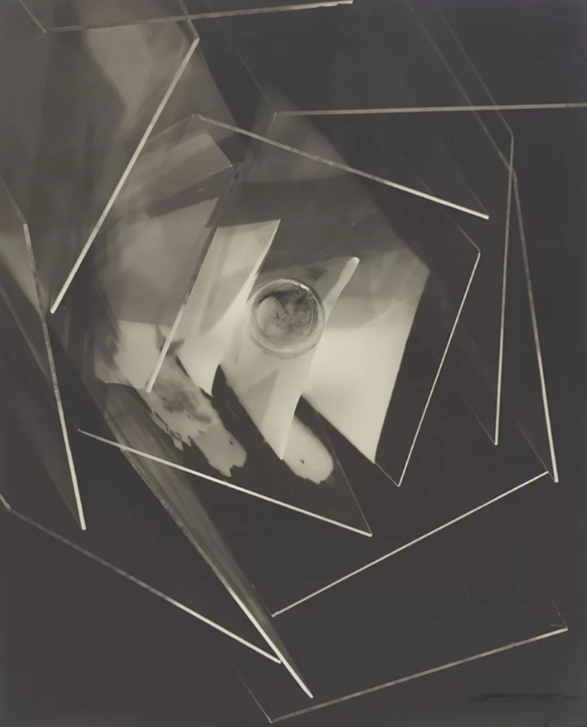 man-ray-4.PNG