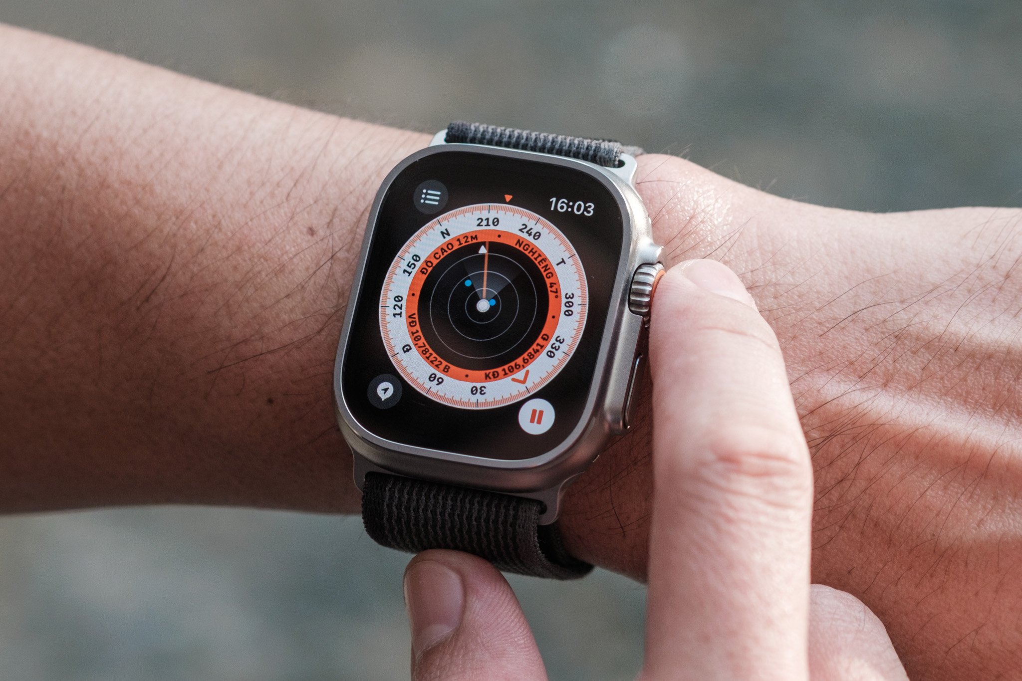 Review Apple Watch Ultra: “Nửa nạc, nửa mỡ”