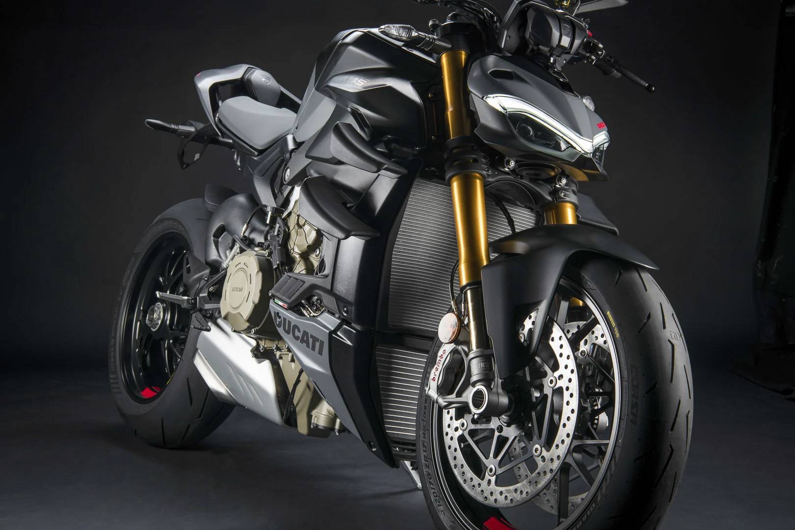2023-ducati-streetfighter-v4-lineup-first-look-s-sp2-sportbike-motorcycle-15.jpg