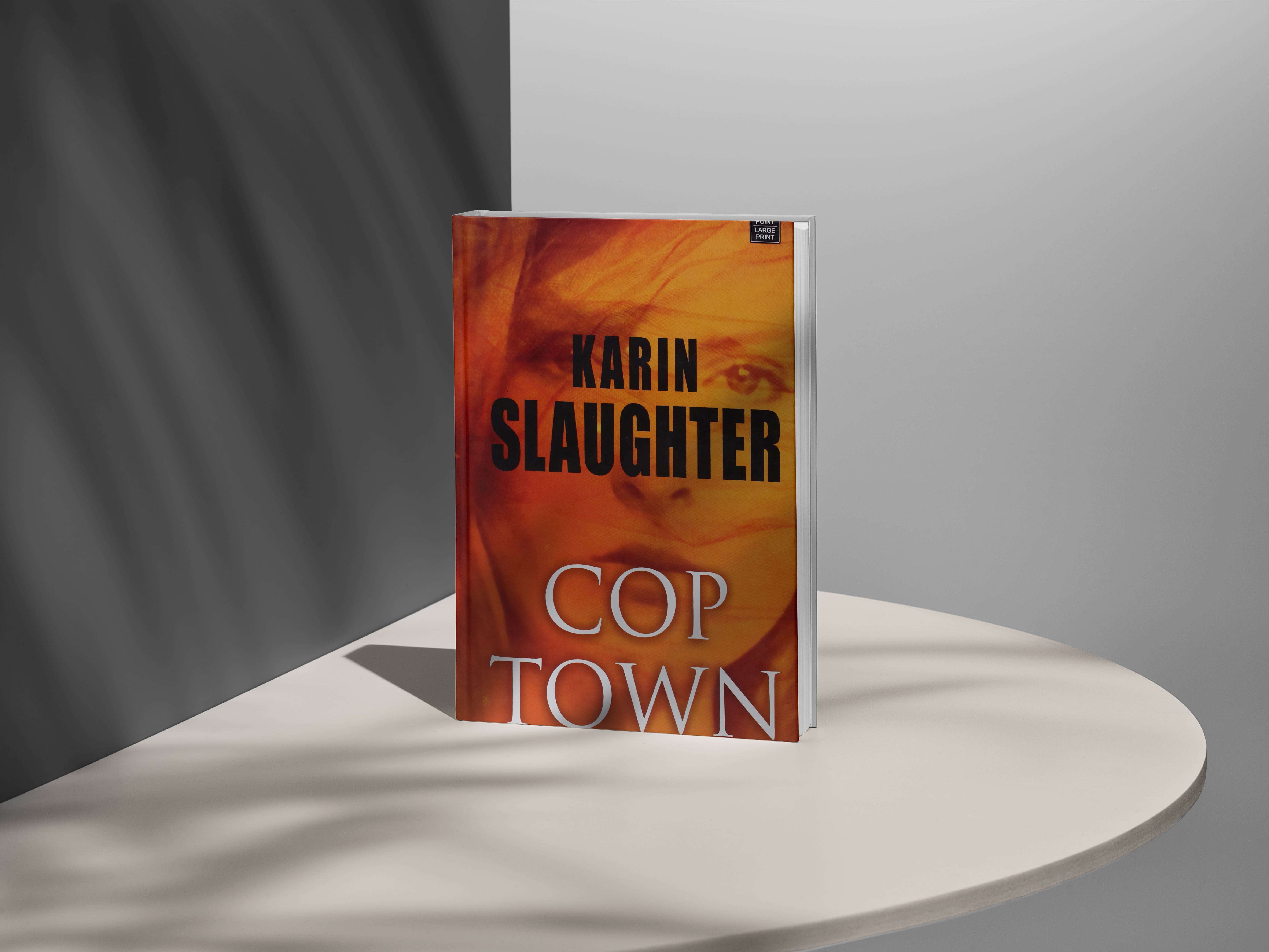 Giới thiệu sách: Cop Town của Karin Slaughter