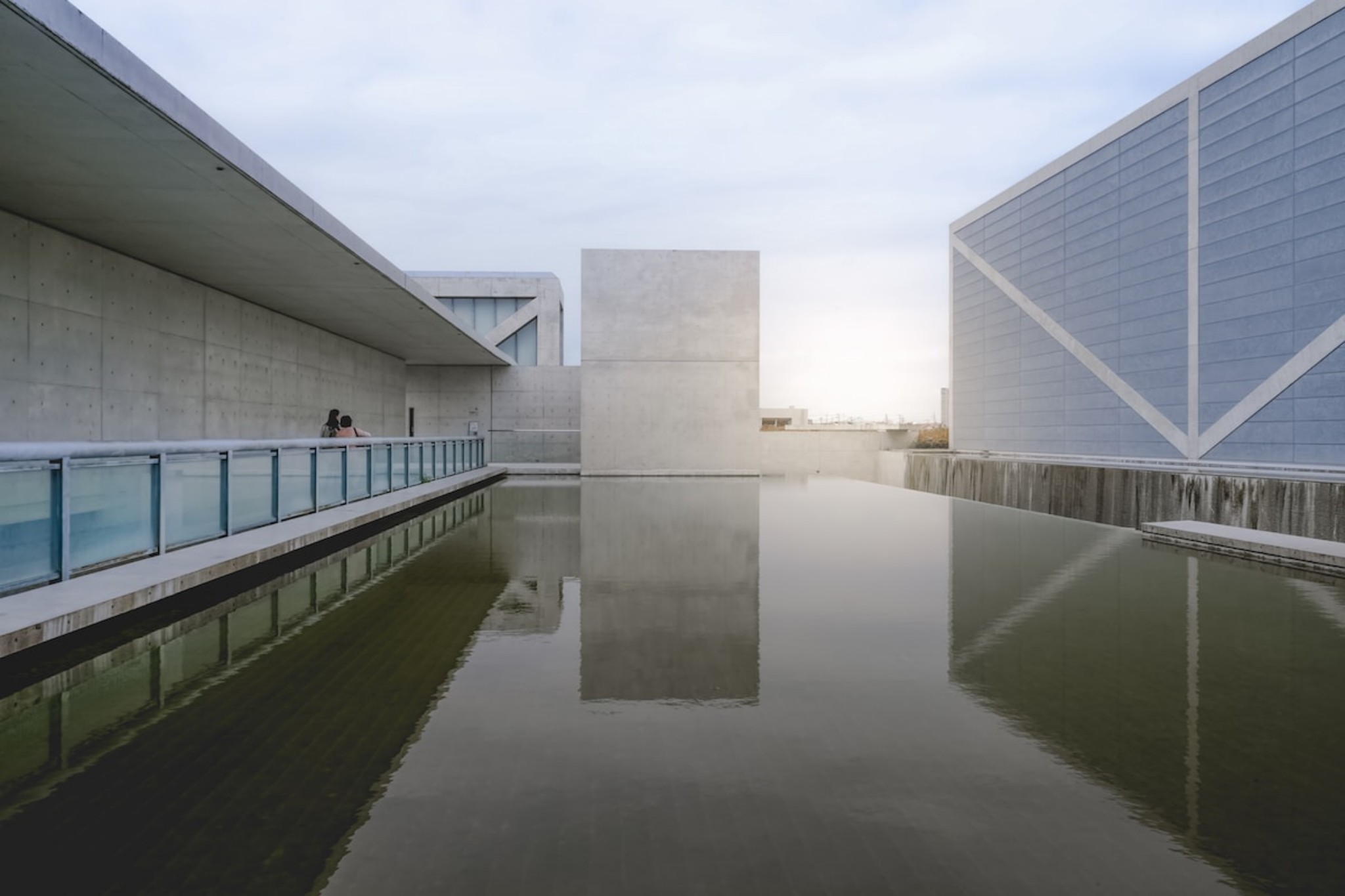 tadao-ando-japanese-architecture-10-buildings-master-light-concrete-my-modern-met-10.jpg
