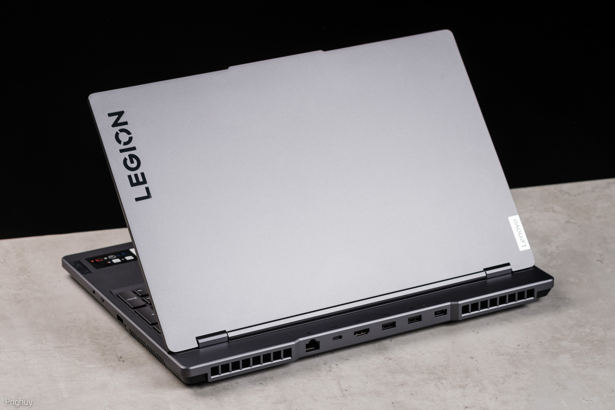 Trên tay Lenovo Legion 5 15" Gen 7: Bản nâng cấp giá trị với USB4, HDMI 2.1, PD 135W, webcam 1080p