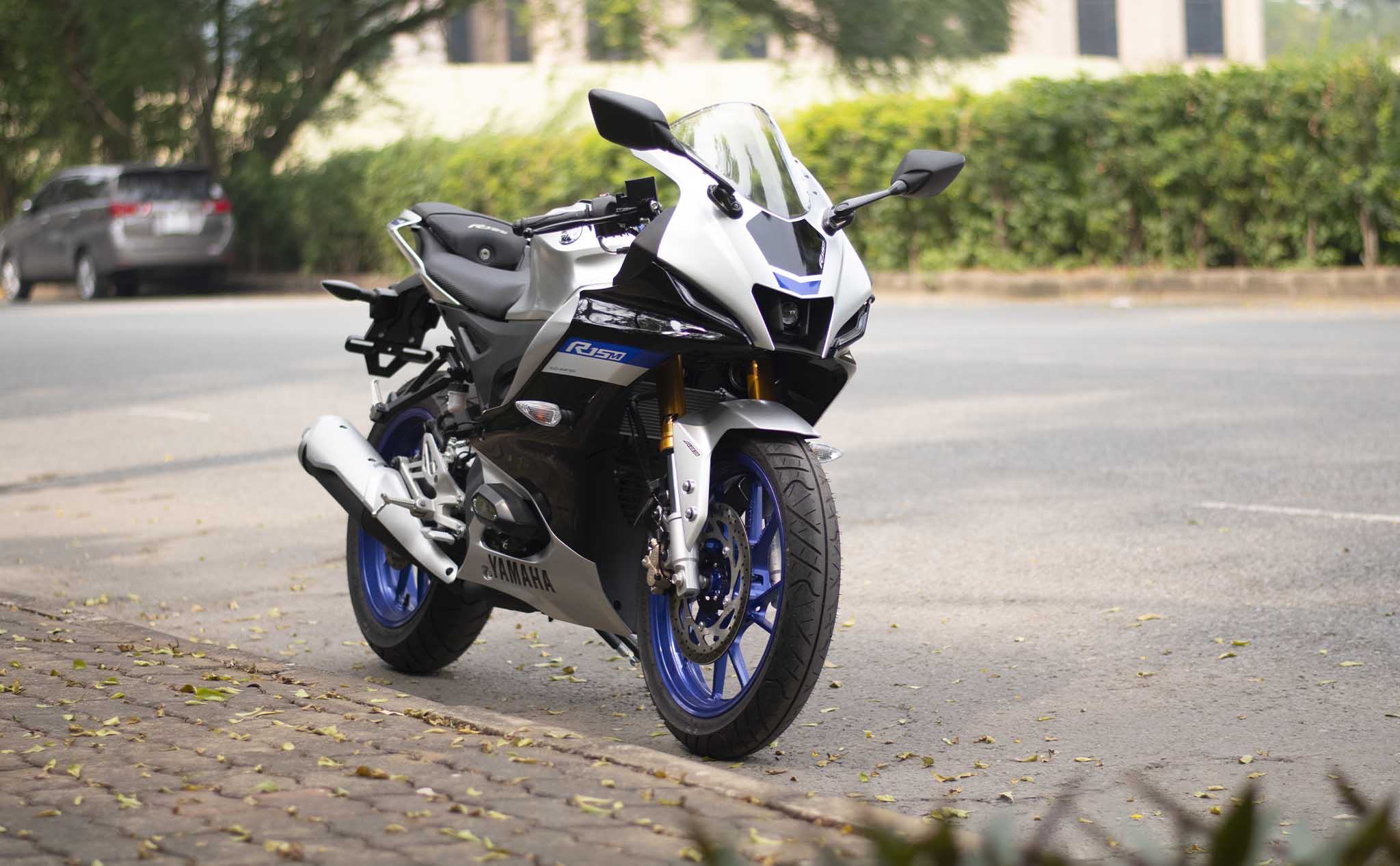 Trên yên Yamaha R15M: Chiếc xe có tất cả để thành công ở phân khúc sportbike cỡ nhỏ