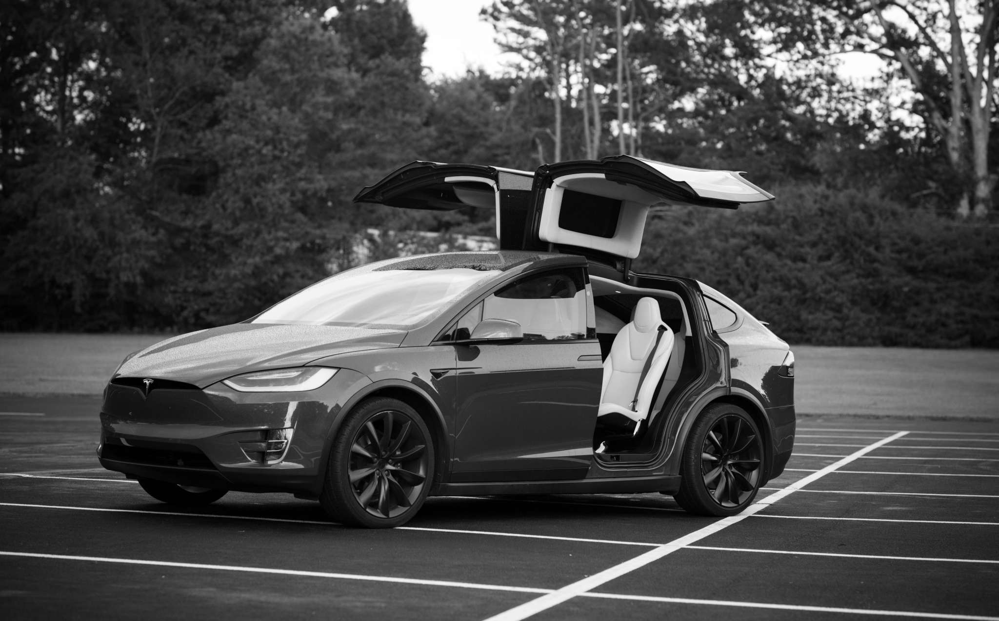 Tesla triệu hồi 30.000 xe Model X vì lỗi túi khí