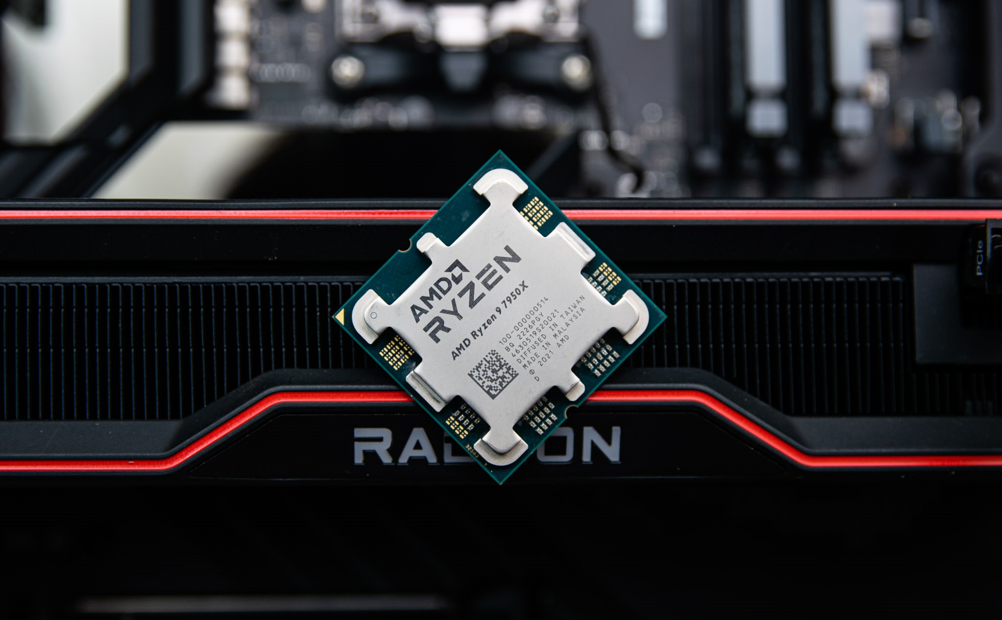 Trên tay AMD Ryzen 9 7950X - CPU đầu bảng nền tảng AM5