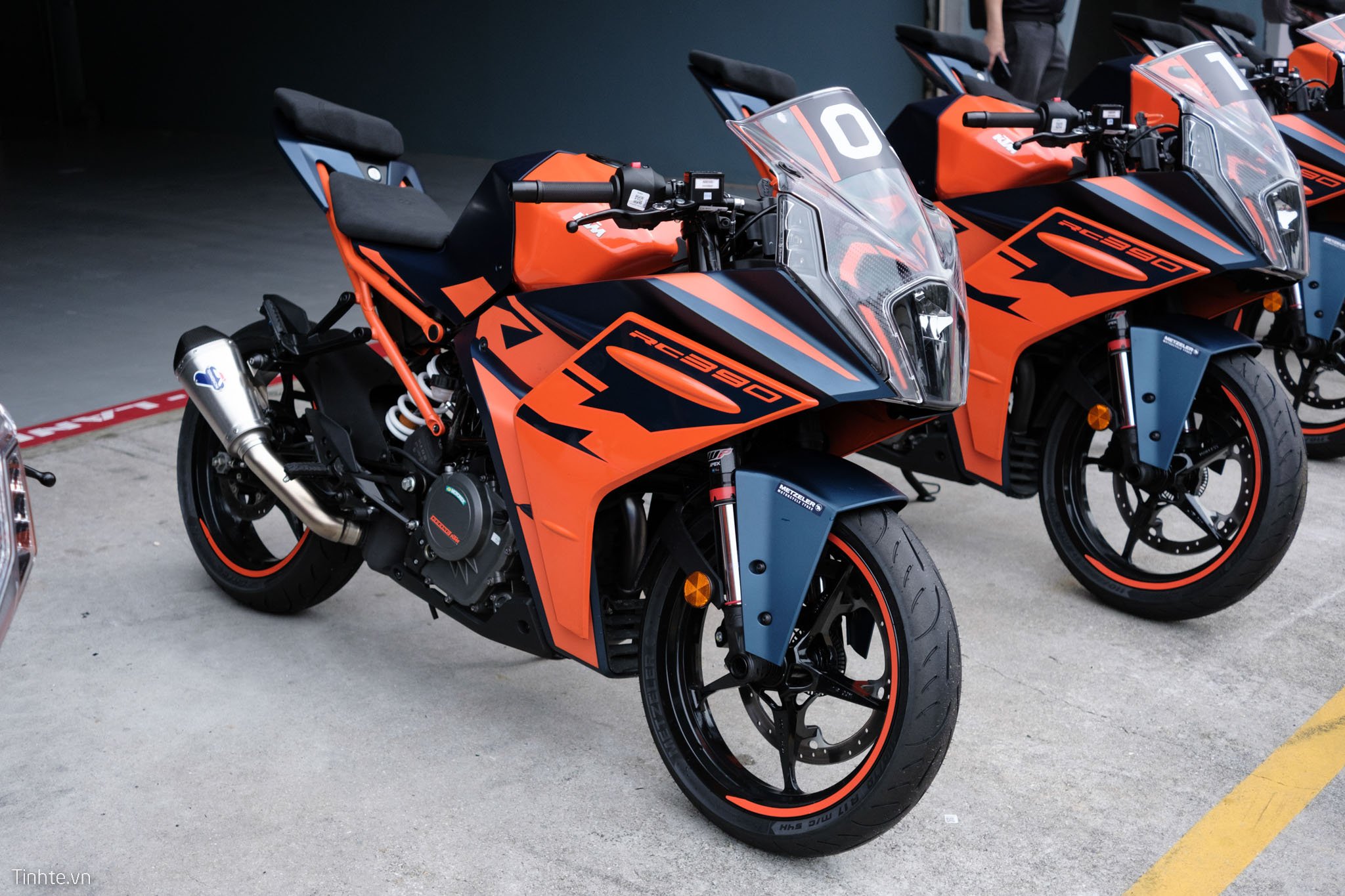 KTM ra mắt hai mẫu xe RC200 và RC390 phiên bản MotoGP 2023 tại Ấn Độ
