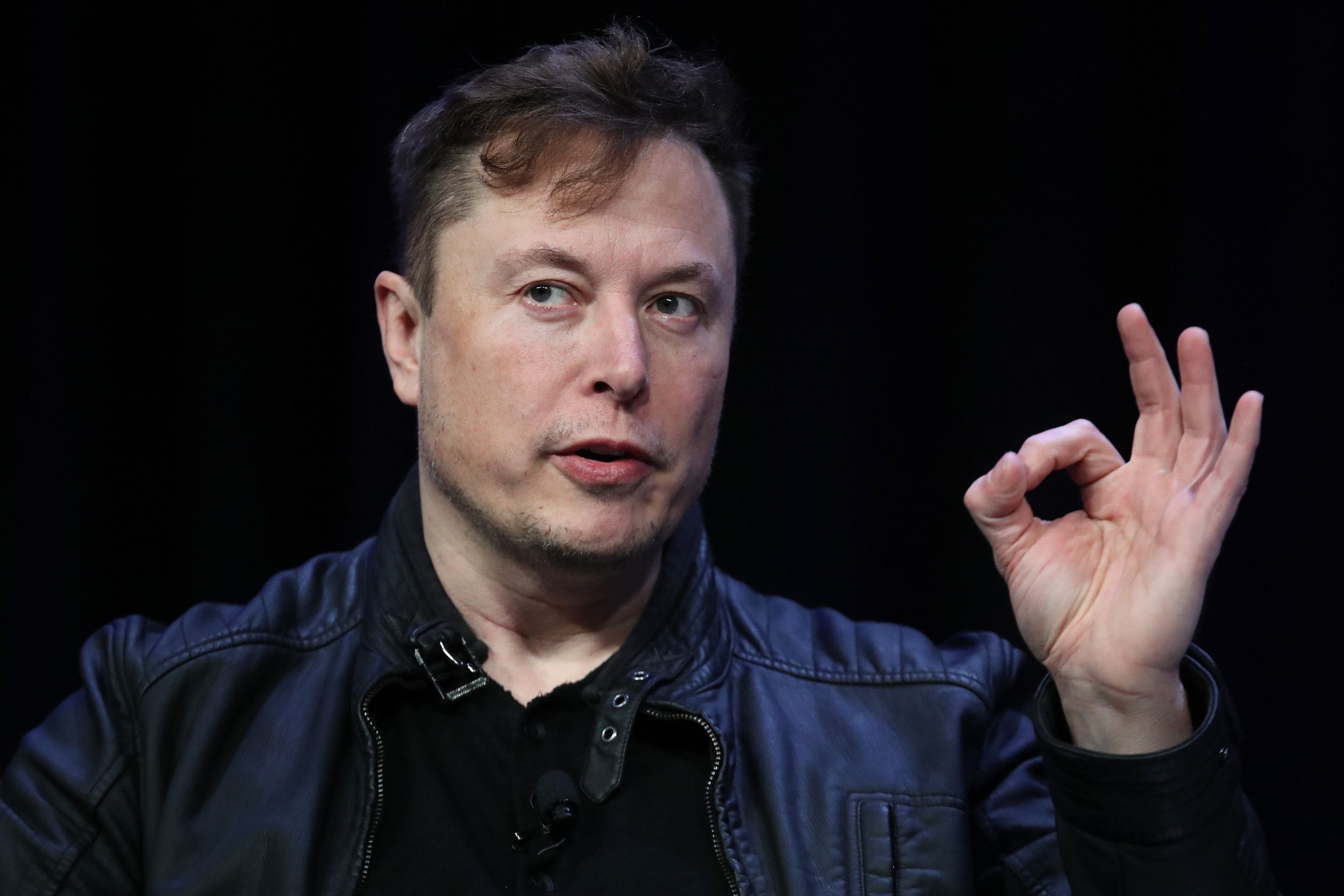 Khảo sát ý kiến các CEO: 79% cho rằng Elon Musk làm xấu hình ảnh Tesla và Twitter