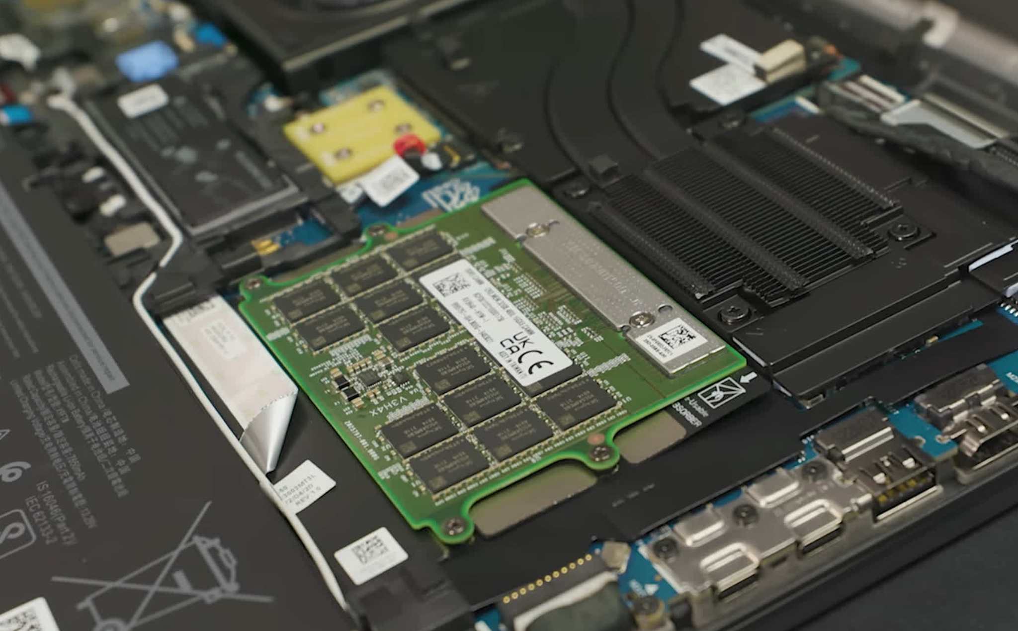 “Miếng RAM" chuẩn CAMM của Dell được nhiều hãng ủng hộ, có thể thay thế SO-DIMM