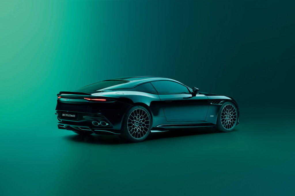 Aston-Martin-DBS-770-Ultimate-tinhte-9.jpg