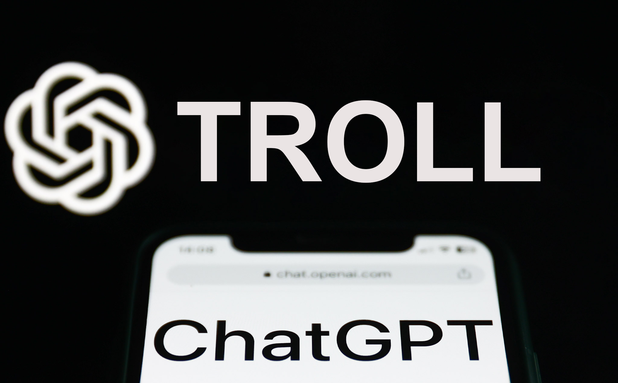 Hỏi troll ChatGPT: Dù sao nó cũng chỉ là phần mềm!