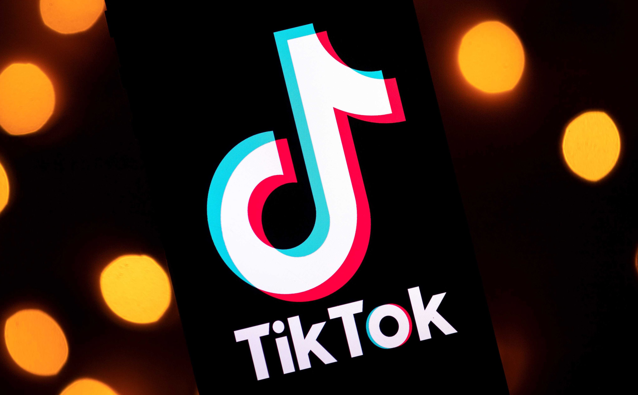 Thượng nghị sĩ Mỹ muốn xóa TikTok khỏi App Store và Play Store