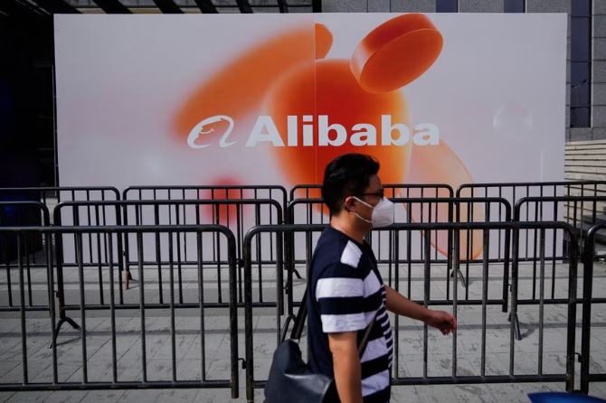 Sau Baidu, Alibaba thử nghiệm chatbot kiểu ChatGPT khi nhà đầu tư đổ xô mua cổ phiếu AI